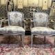 Paire de fauteuils cabriolets de style Louis XV