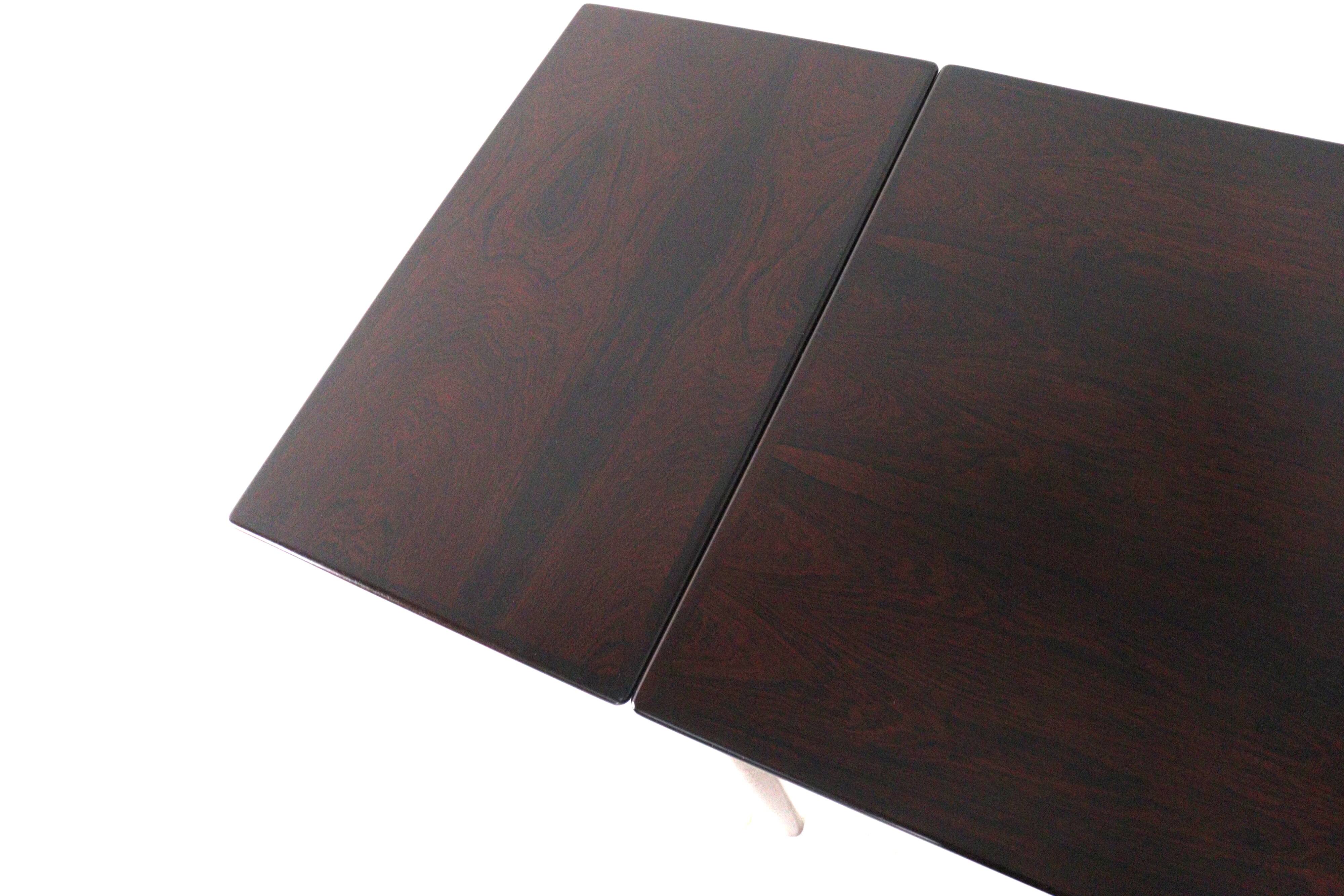 Table à manger extensible en bois de rose 'Stenstrup' - style mid-century moderne