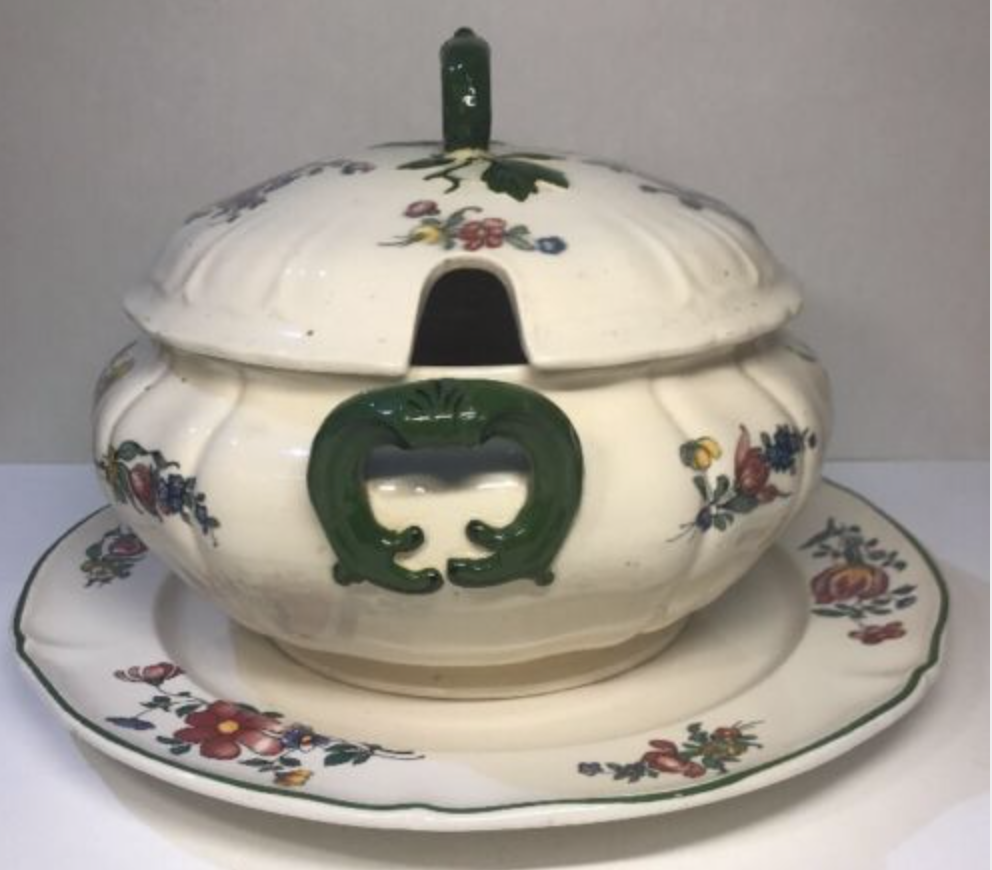 Villeroy & Boch Mettlach Alt Strasbourg Henriech tureen