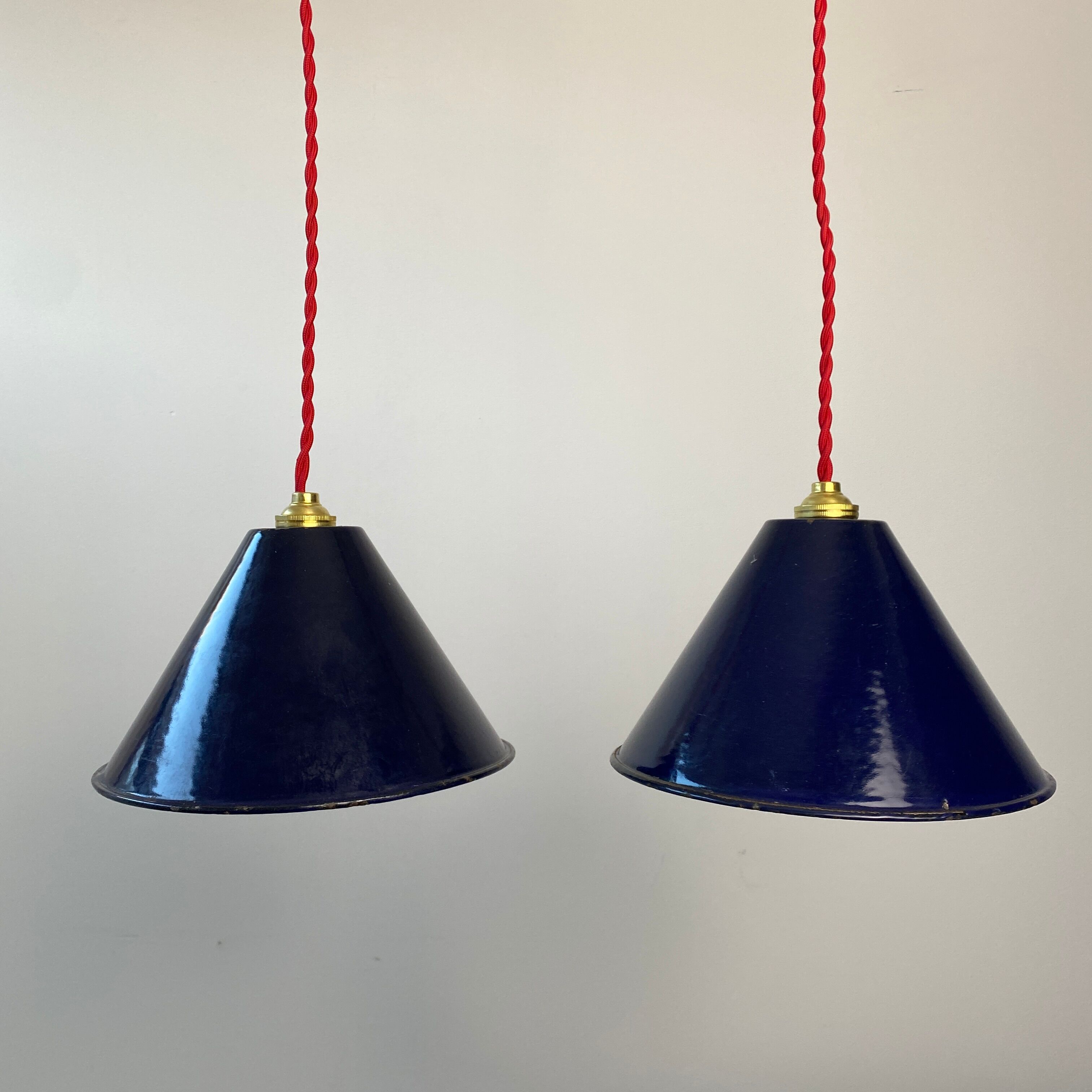 Lot 2 industrial suspensions blue emaillees 20 cm