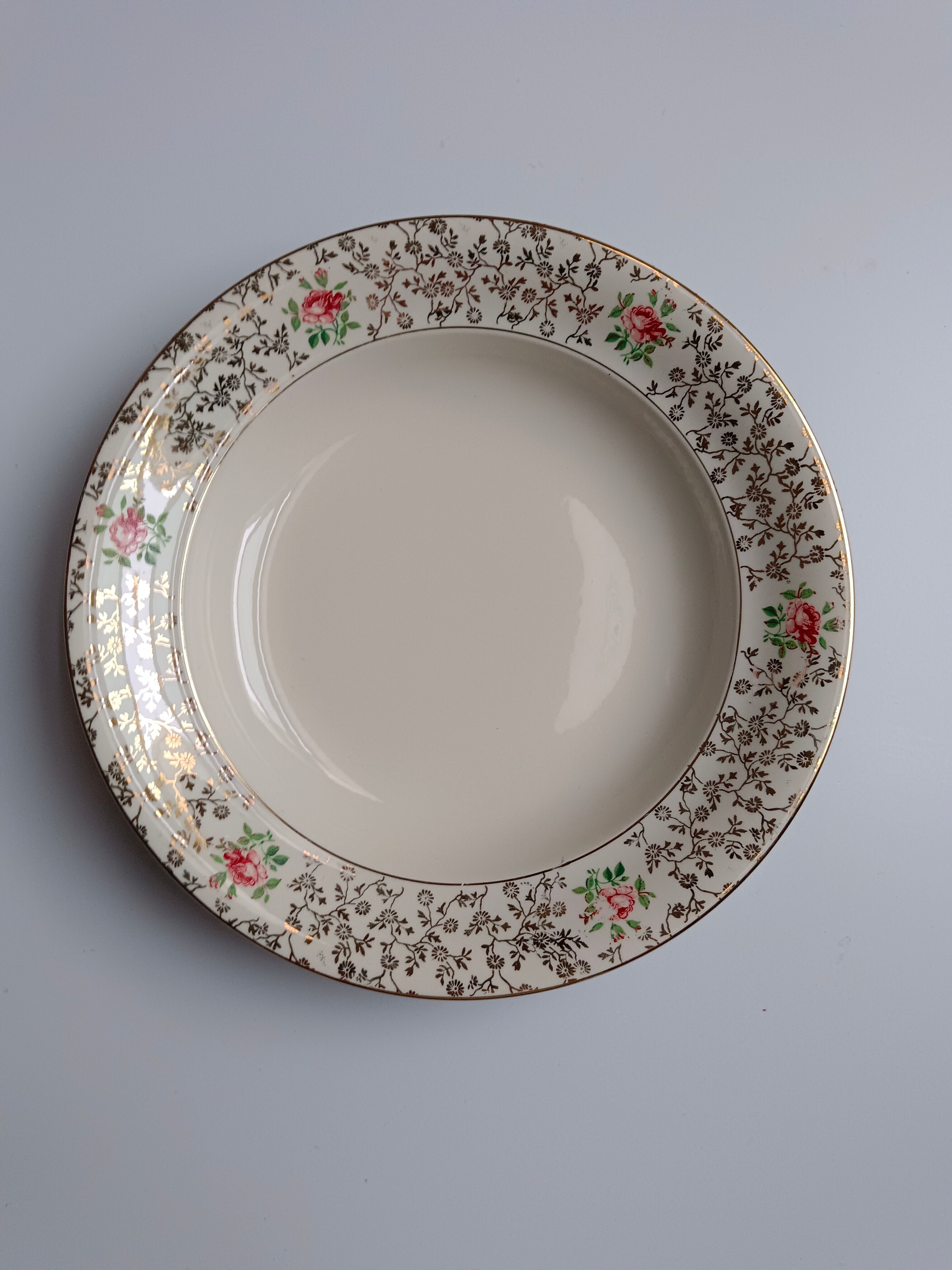 6 Assiettes Villeroy et Bloch beiges et dorées