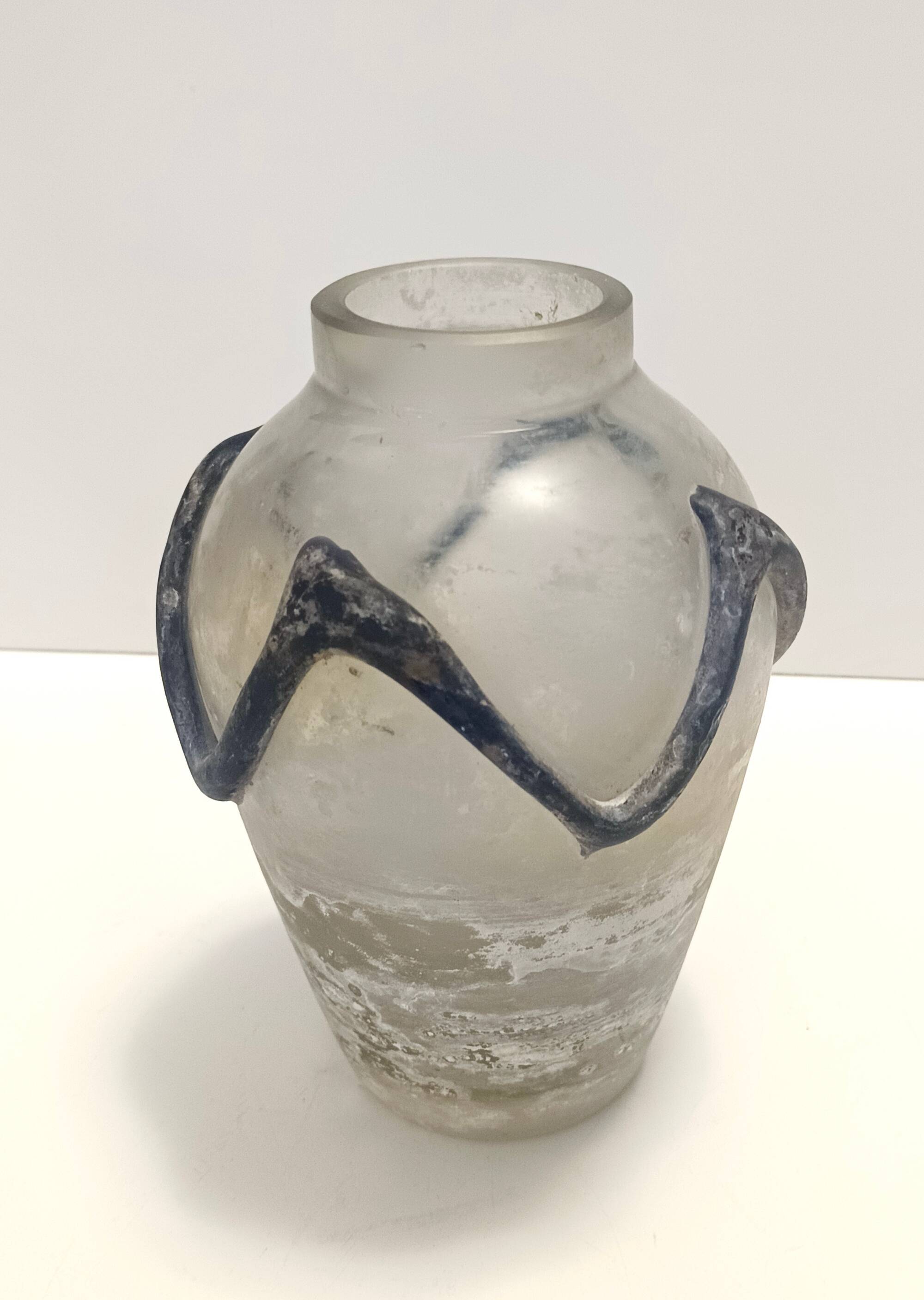 Iridiscent Transparent and Black Scavo Glass Vase attr. to Cenedese, Italy