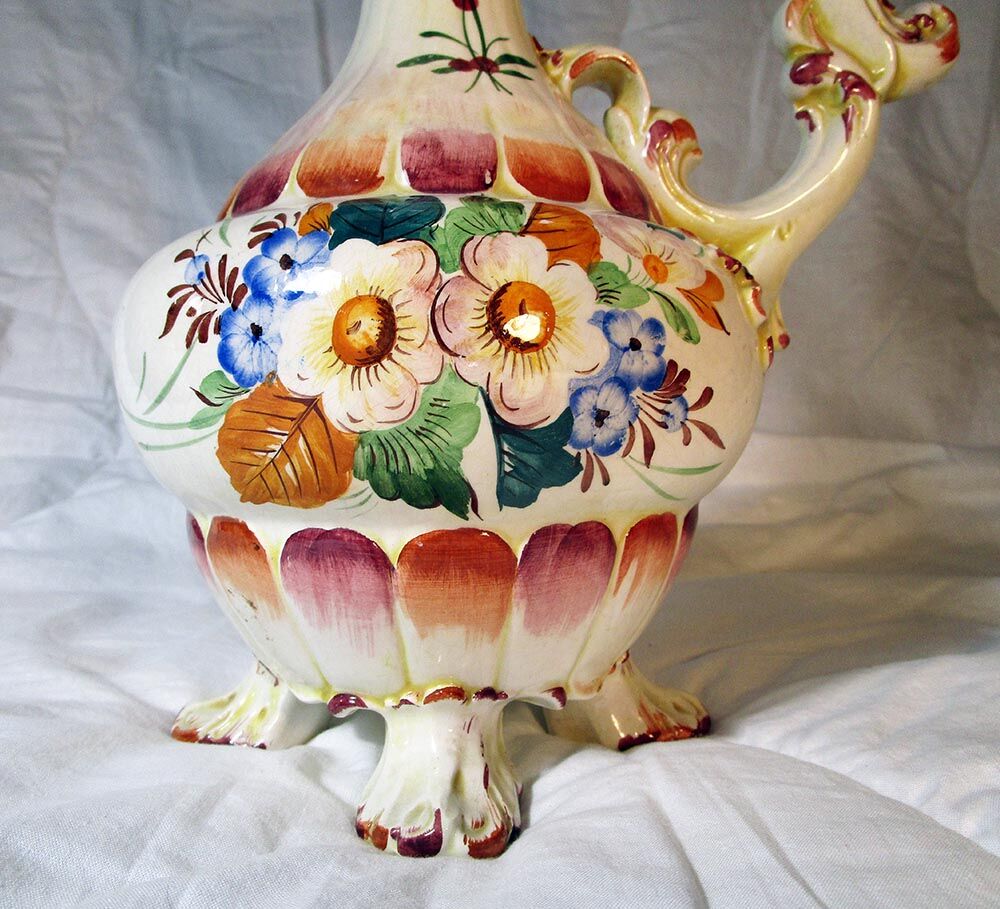 Ceramic Bassano pitcher vase