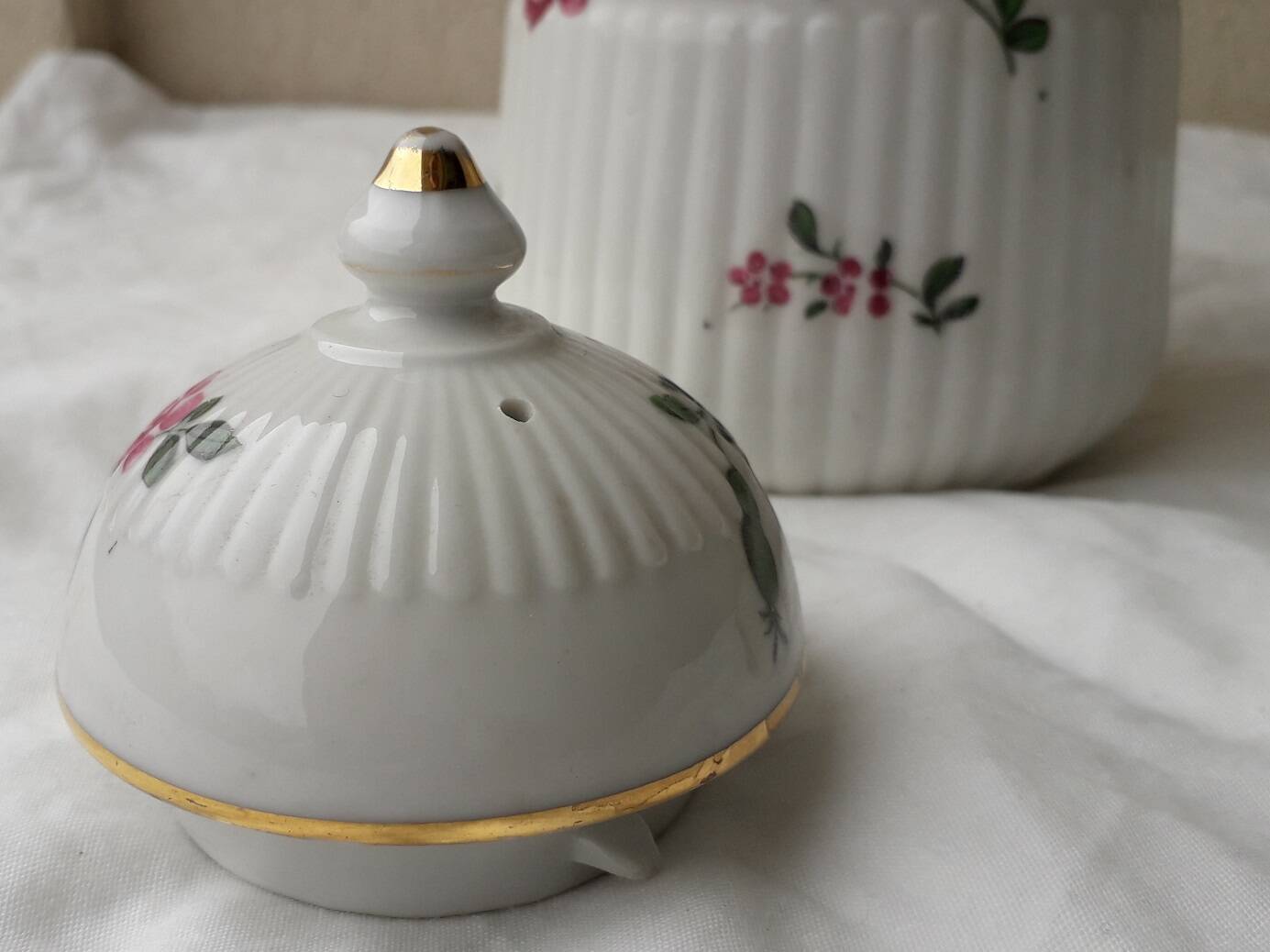 Porcelain coffee maker