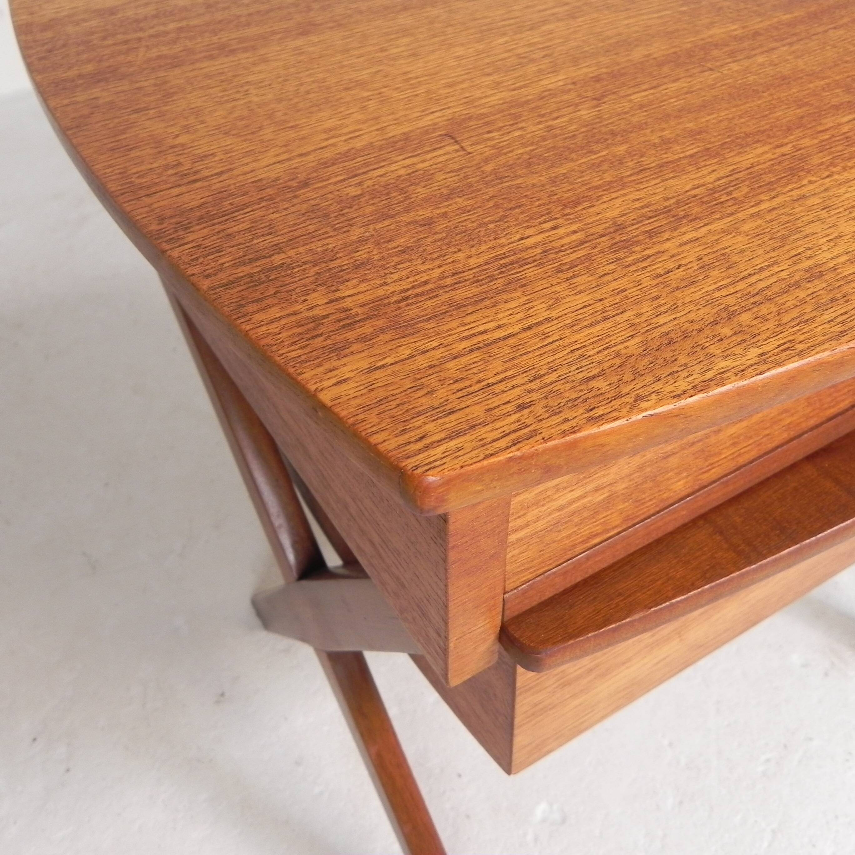 Small chest of drawers, sewing table with 2 drawers O.M.F. 1960s