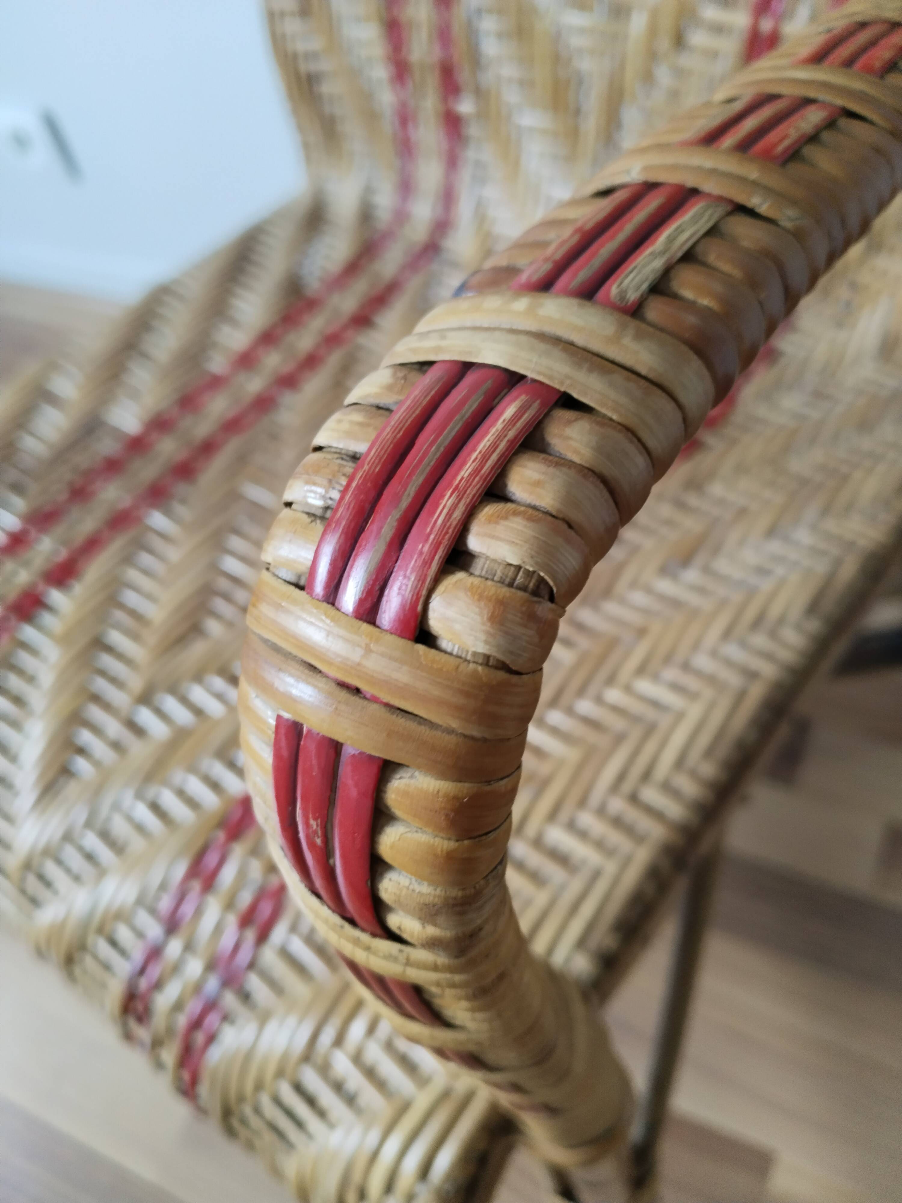 Fauteuil adulte en rotin vintage