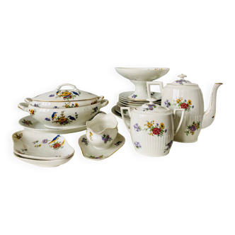 Set of 16 pieces Limoges porcelain