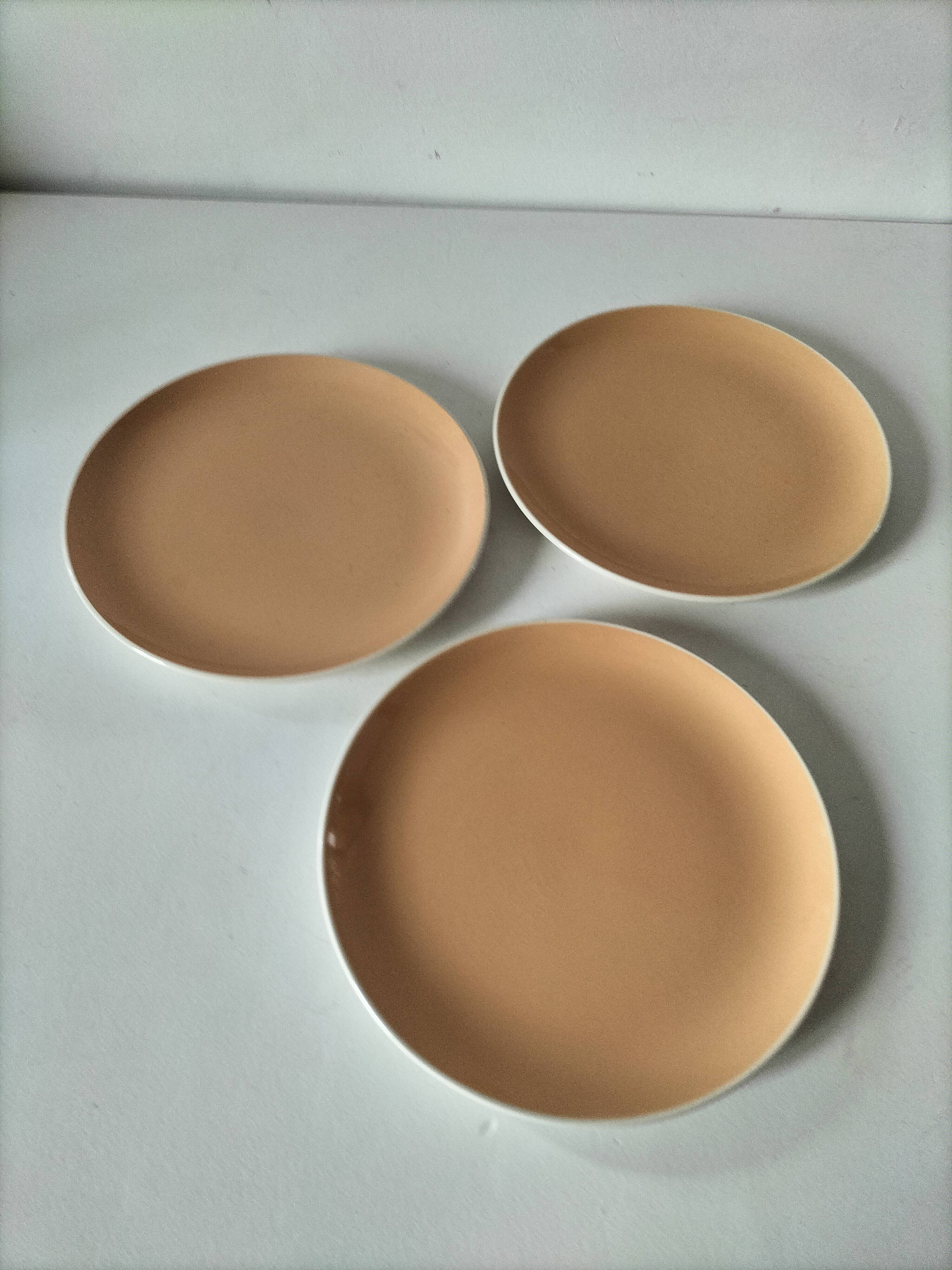 Set of three dessert plates Villeroy & Boch Mettlach powder pink