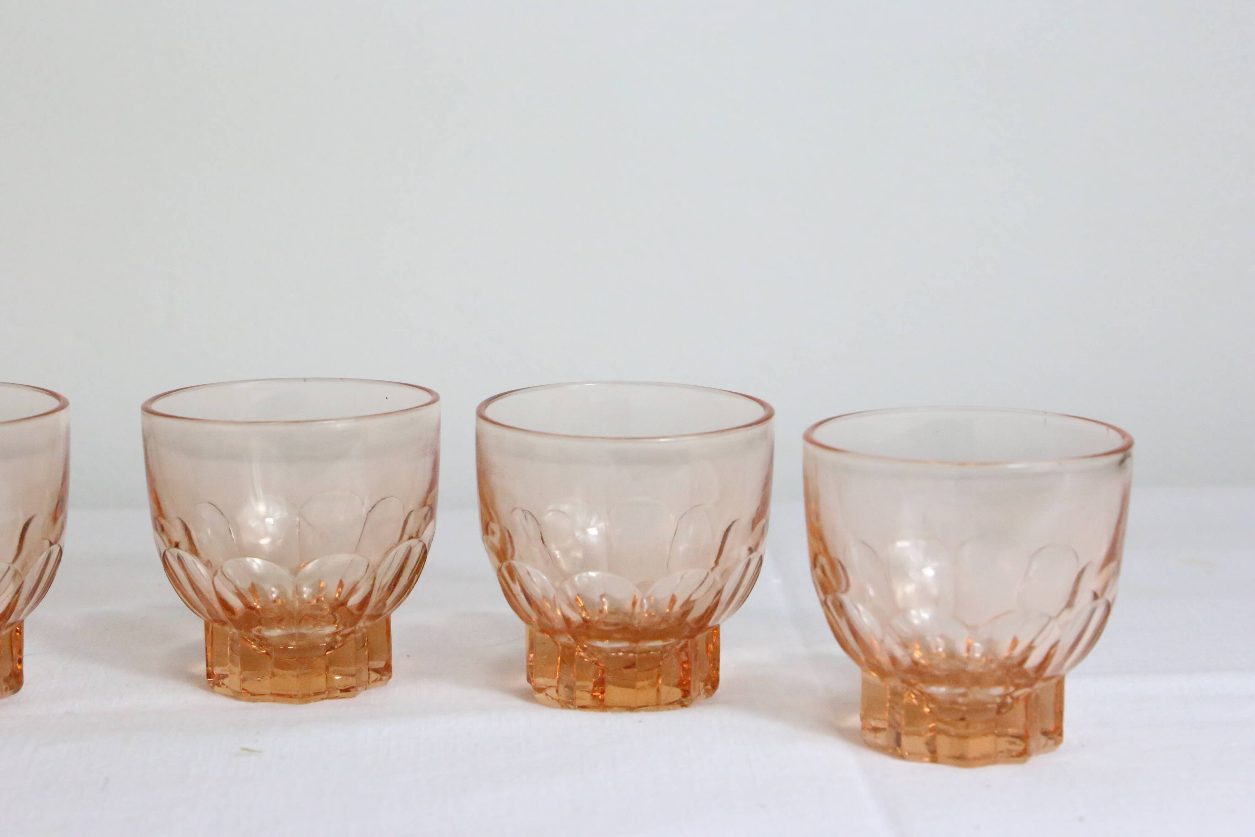 Set de 5 verre à liqueur en verre rose