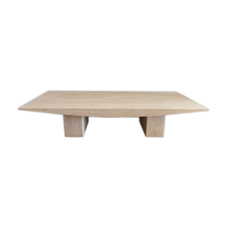 Coffee table in travertine