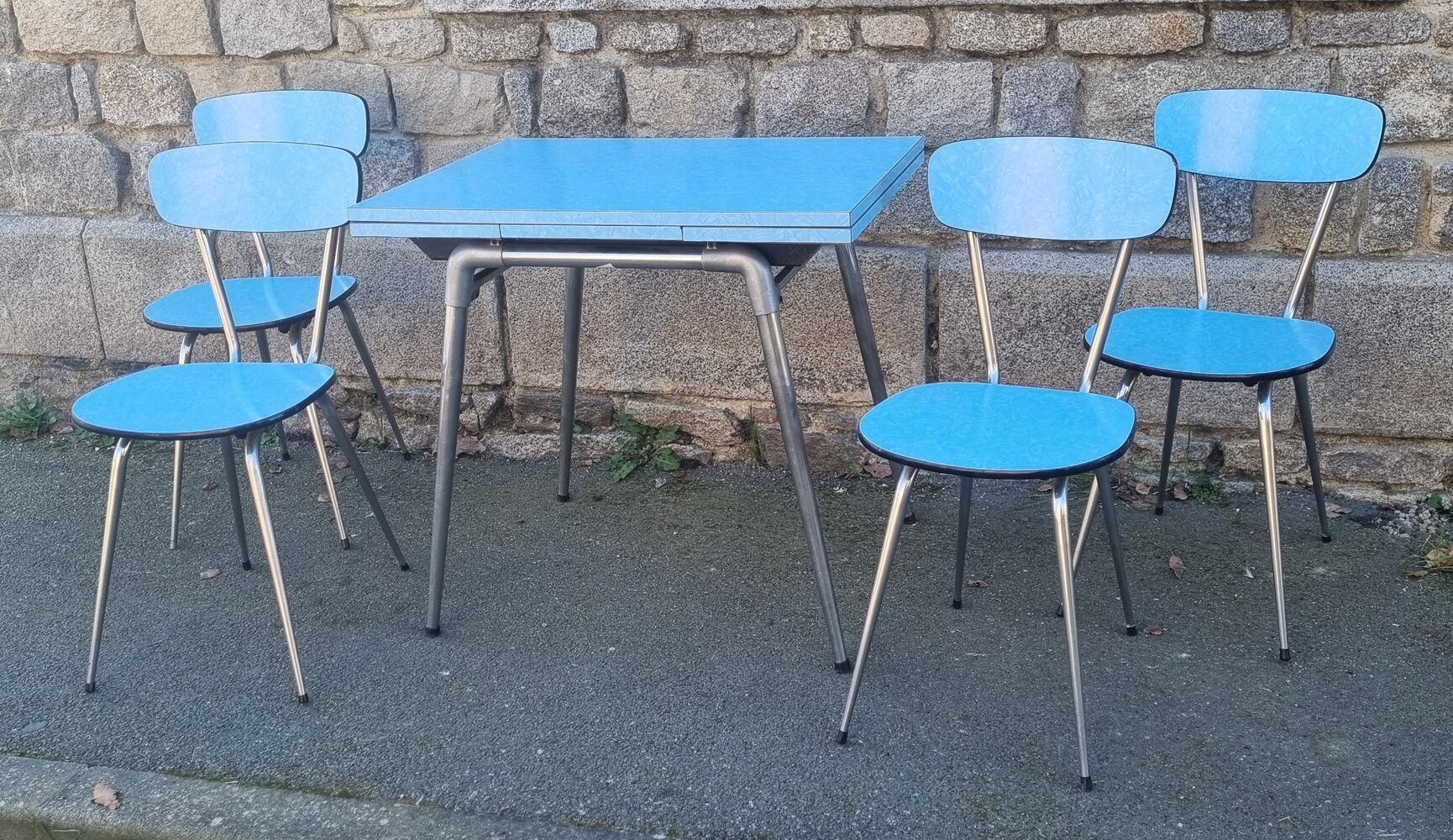 Blue formica set Jafae and its 4 vintage chairs, 70s