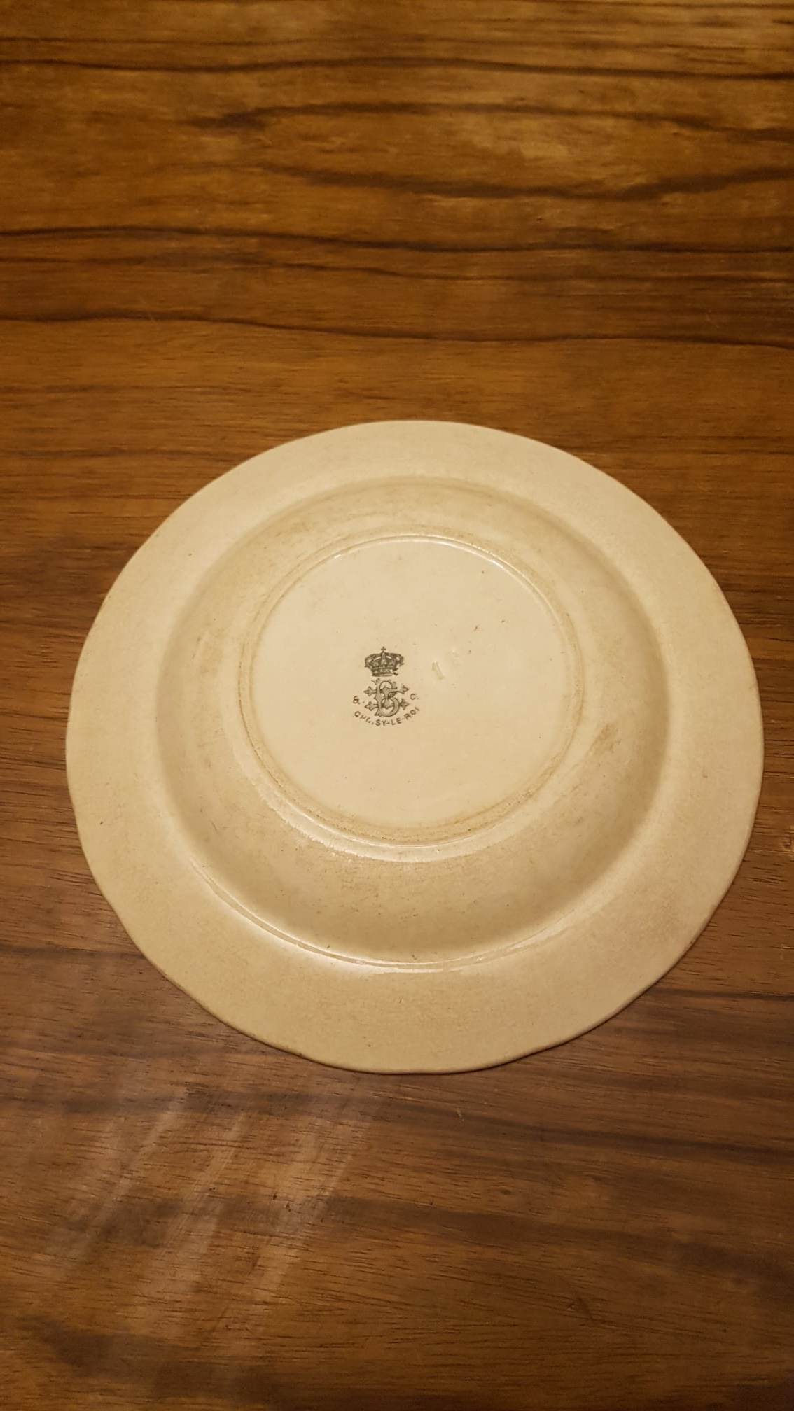 Iron Earth plate HB&C Choisy le Roi