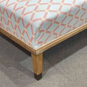 English daybed from the early 20th century in oak, some stains on the fabric