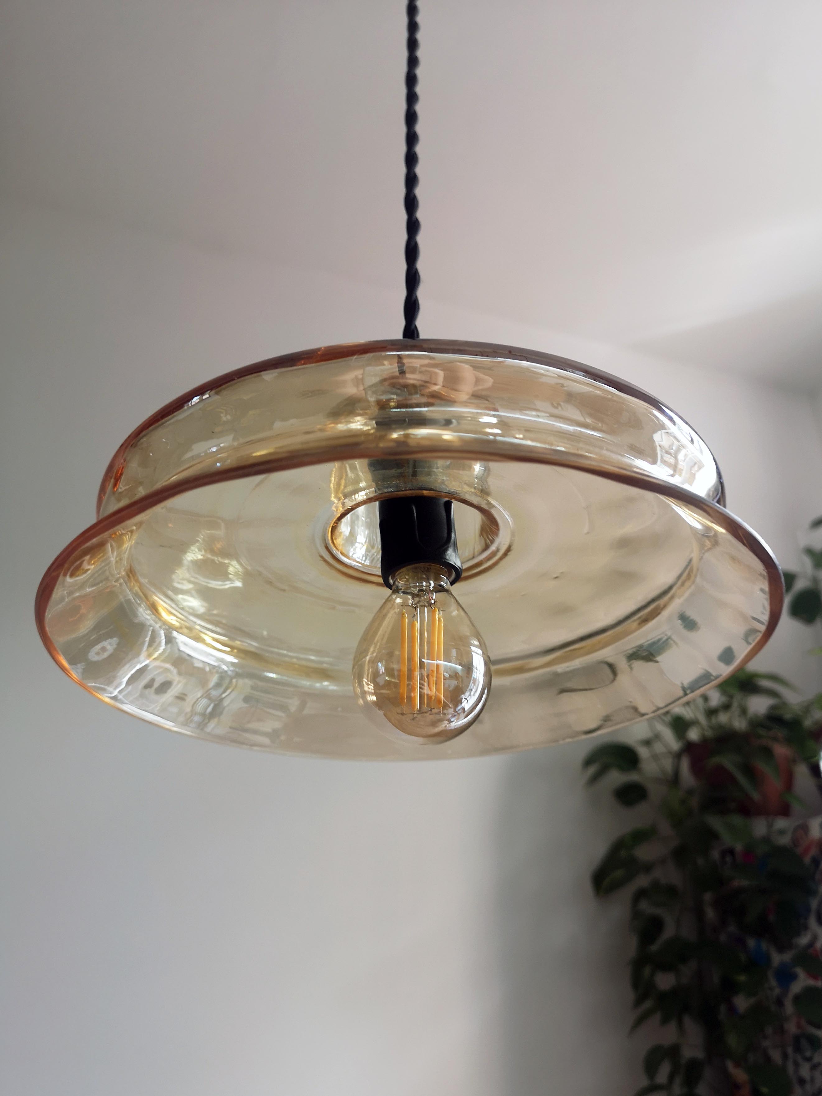 Paire de suspensions en verre