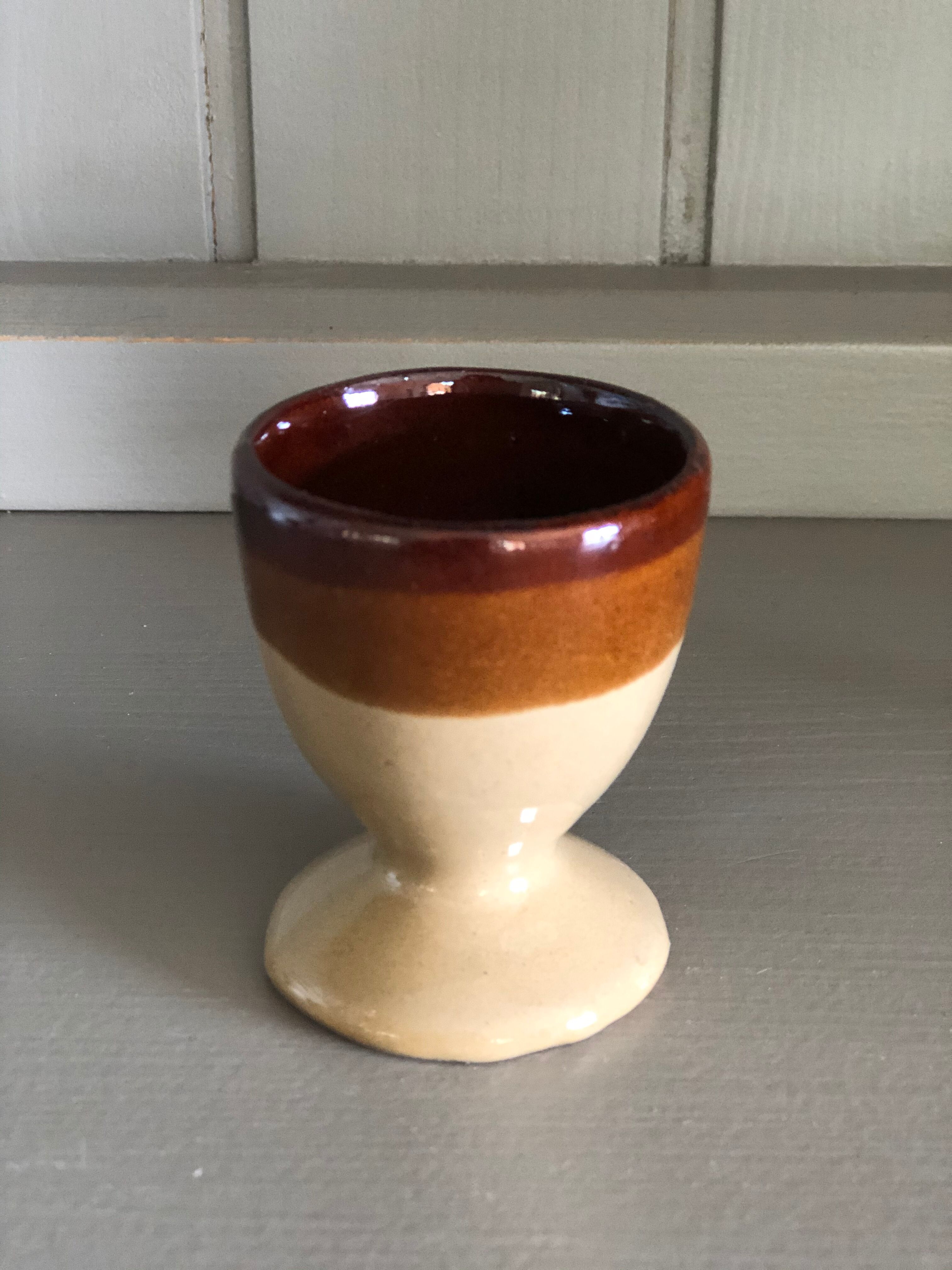 5 ceramic cockroaches