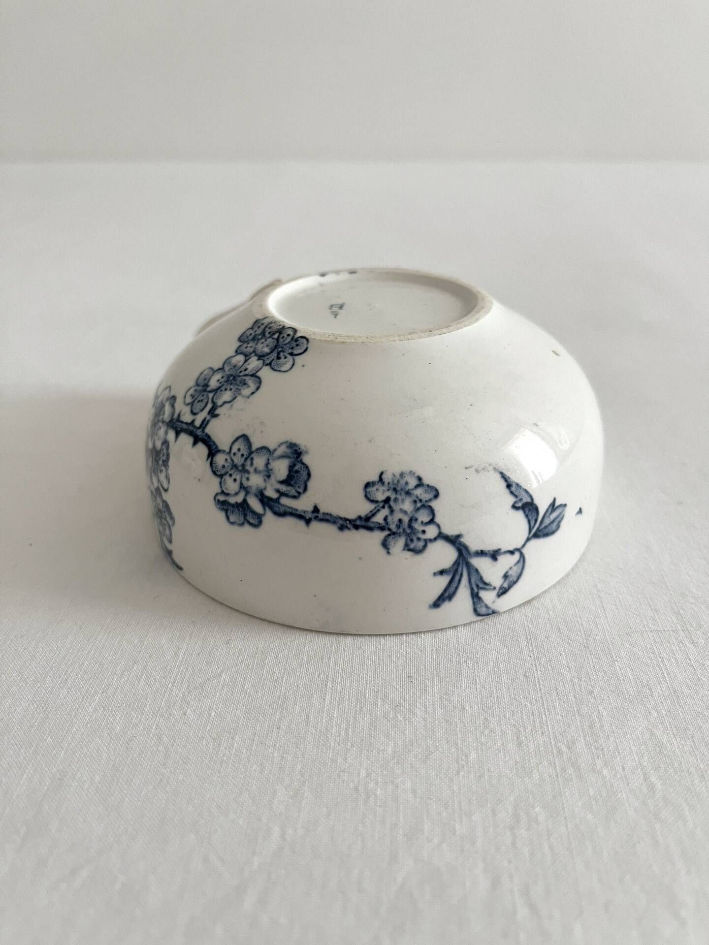 Antique ironstone cup "Carmen" Sarreguemines
