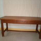 Farm table