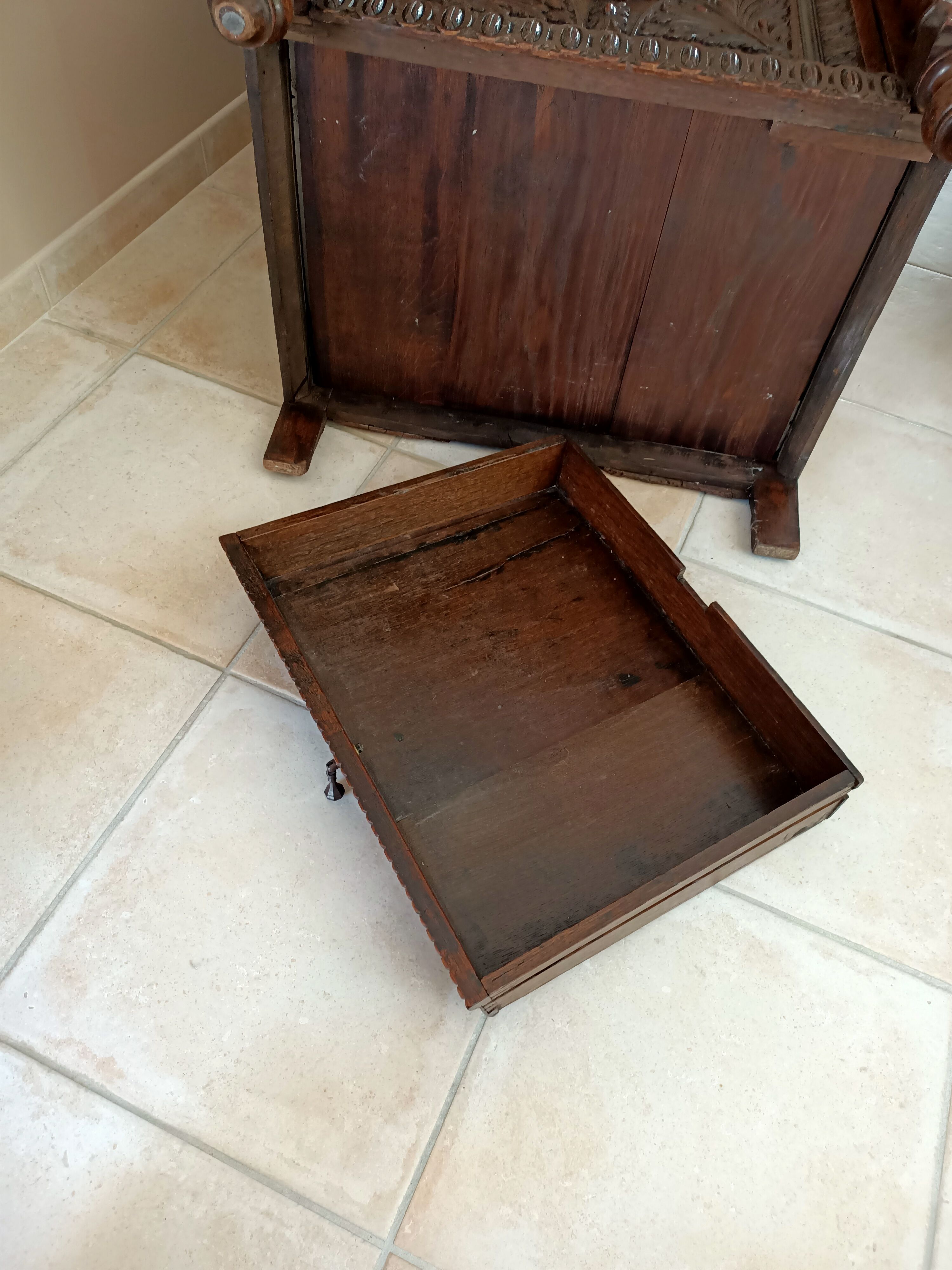 Dutch credenza XVIIE solid oak