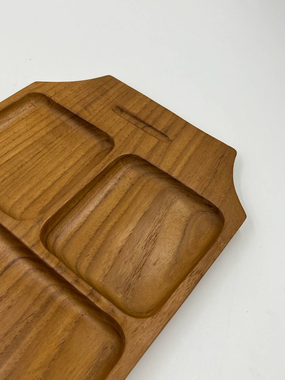 Solid wood aperitif dish