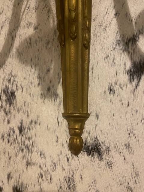 Pair of gilt and chiselled bronze wall lights with 3 lights - Louis XVI style