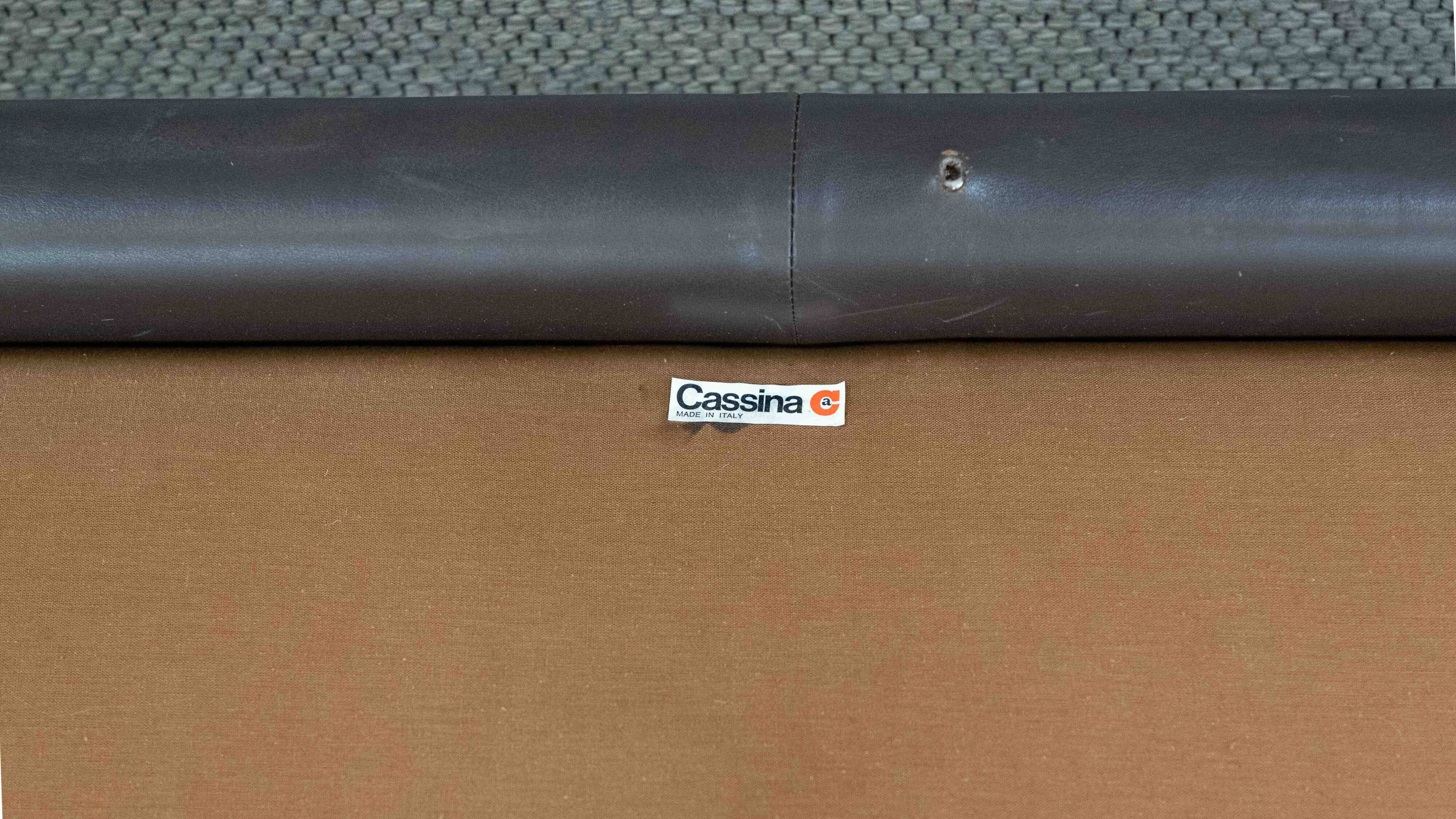 Brown leather 2-seater sofa Cassina Maralunga by Vico Magistretti