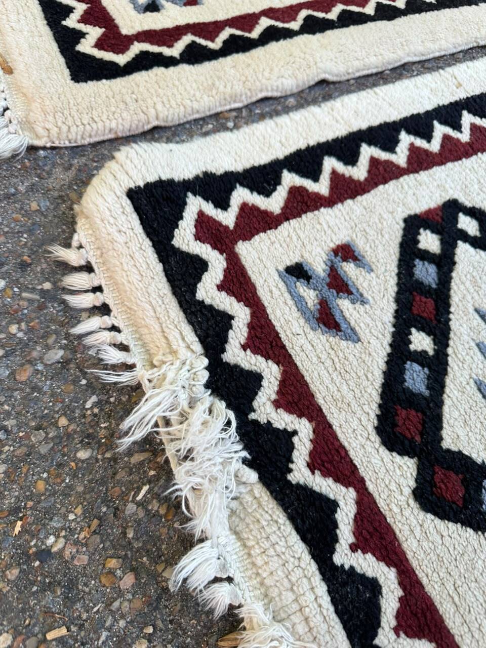 Pair of hand-knotted Berber Persian rugs in wool 81x131 cm