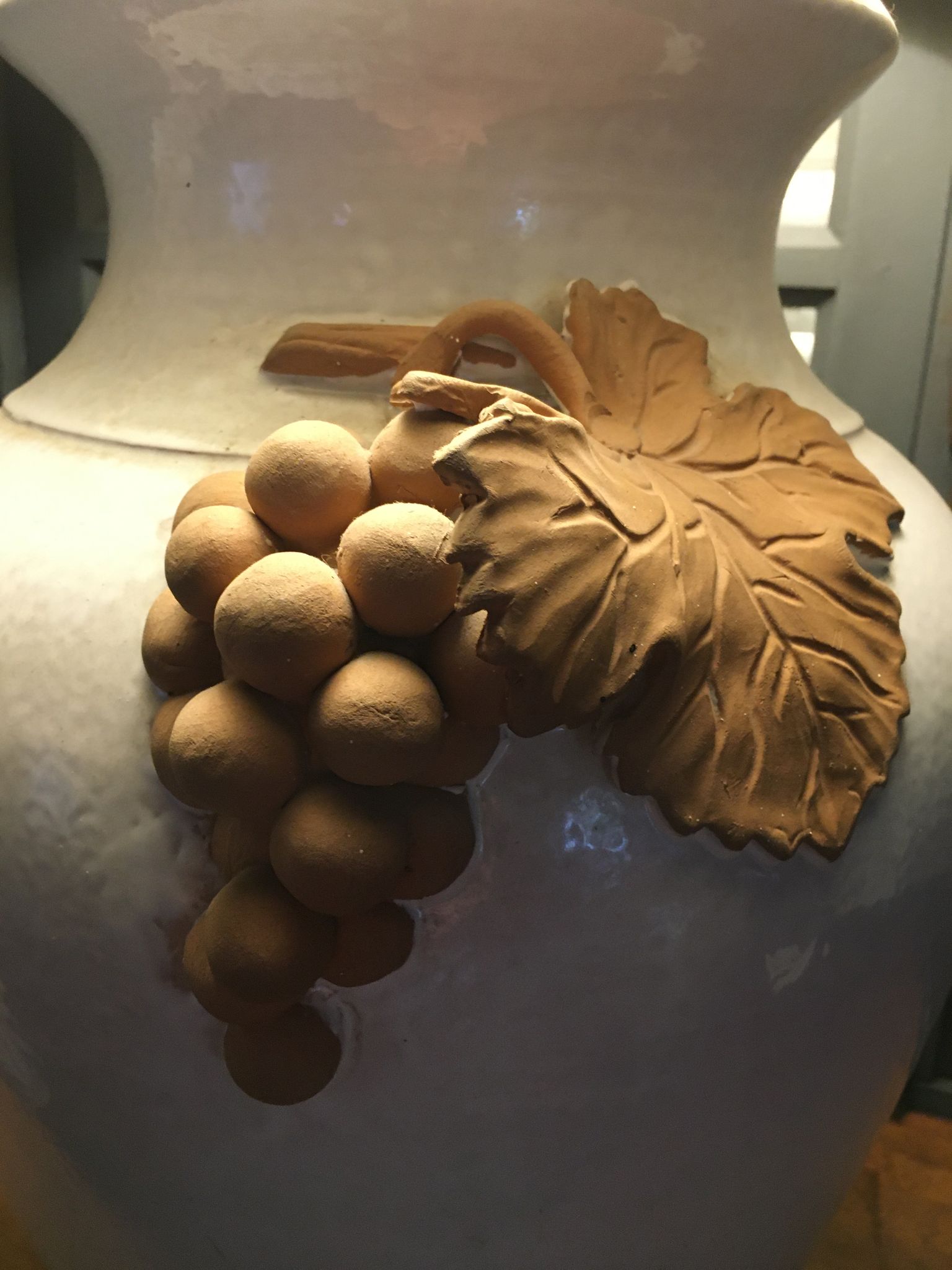 Lampe en céramique grappe de raisin