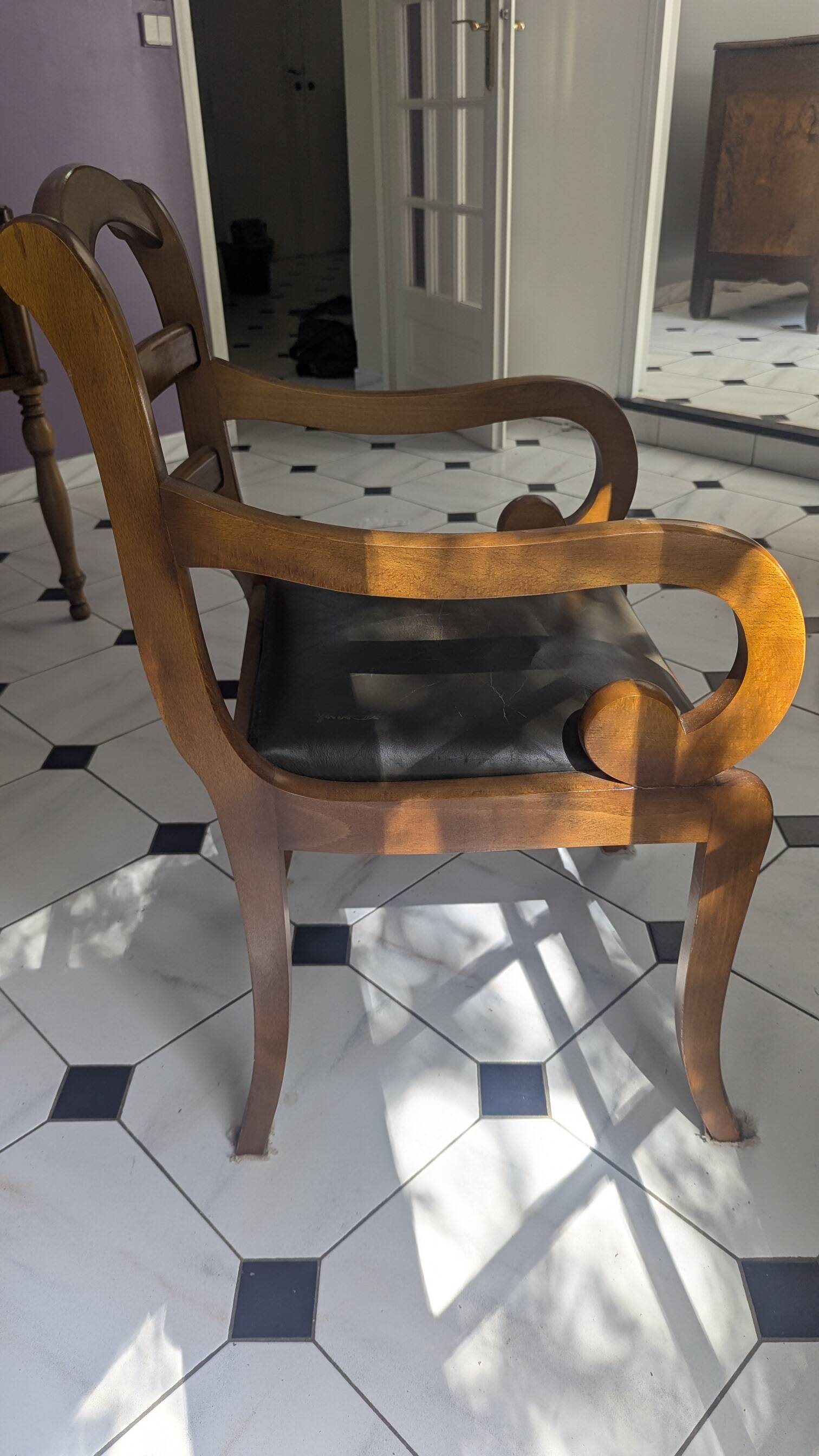 Fauteuil de bureau ancien style Directoire / Restauration en bois massif