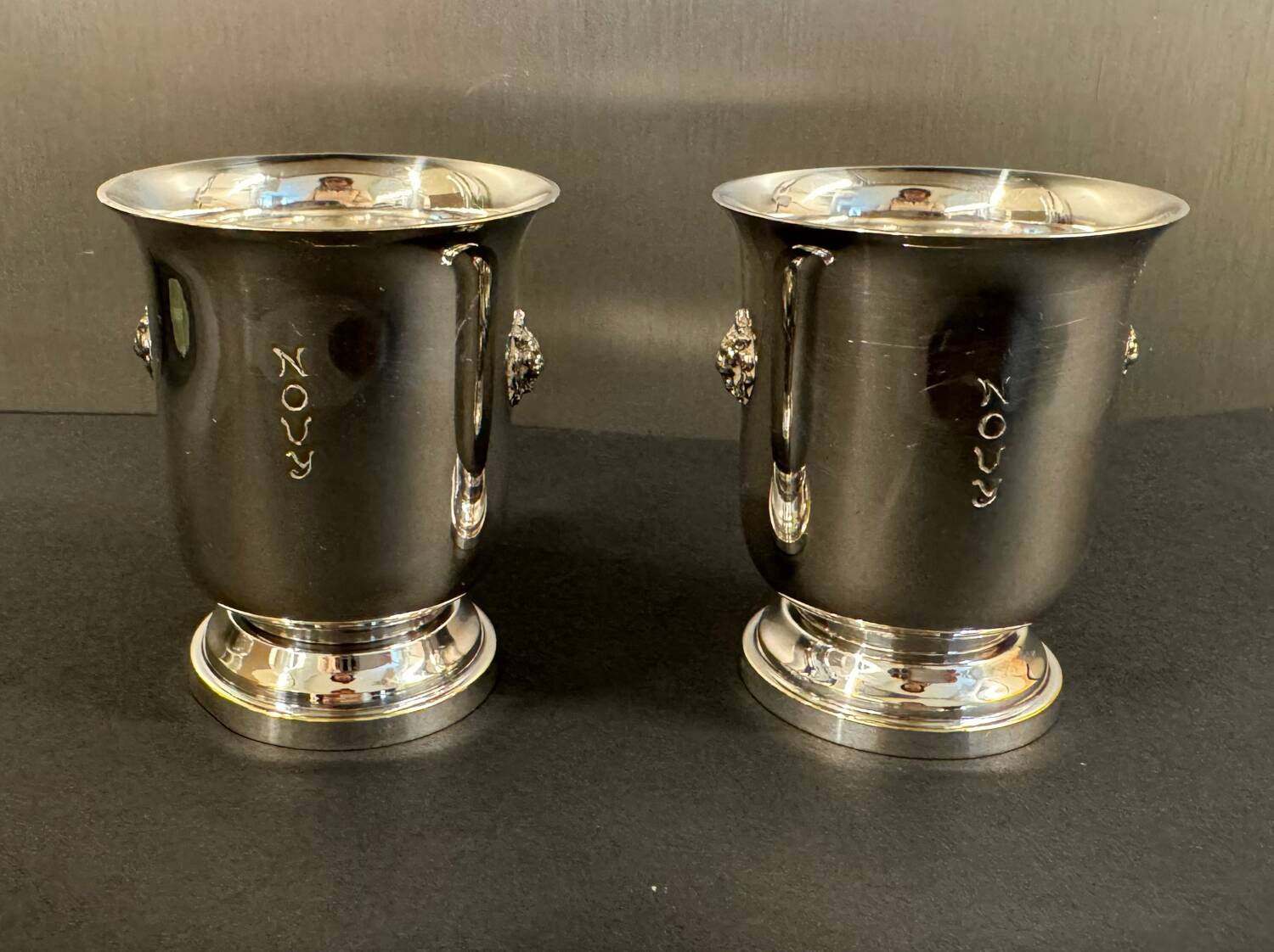 Pair of egg cups – lion heads – Empire style