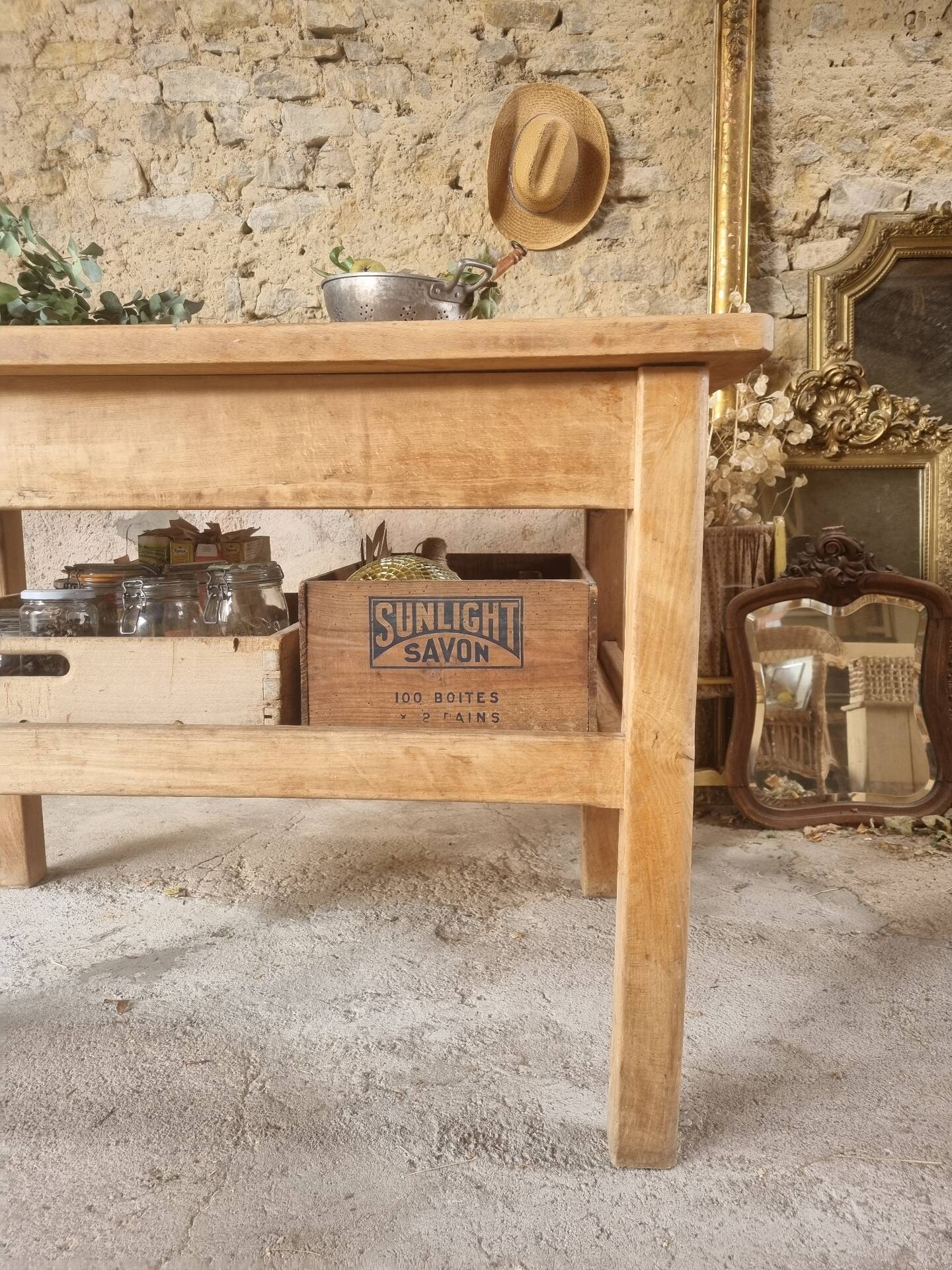 Central island countertop