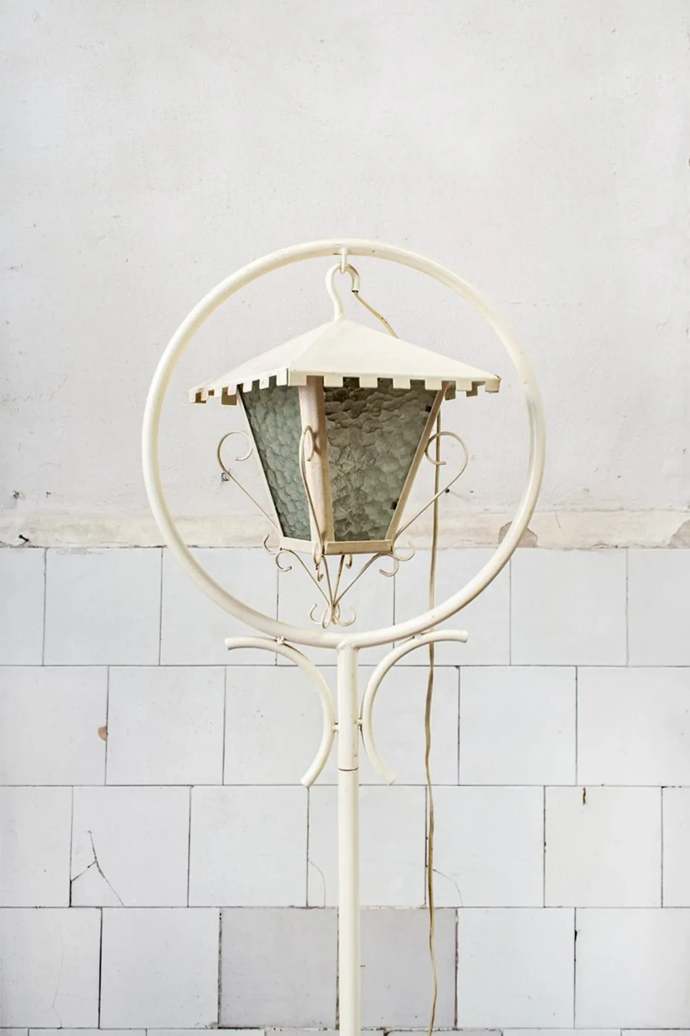 Painted wrought iron garden lamp, Italy, 1960s