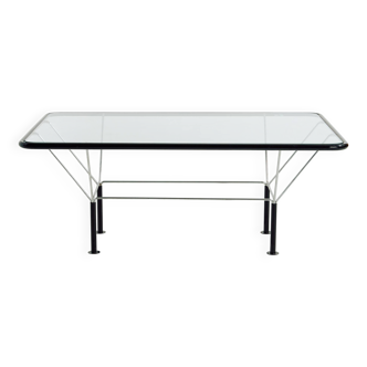 MK10078 Table basse en métal et verre par Niels Bendtsen
