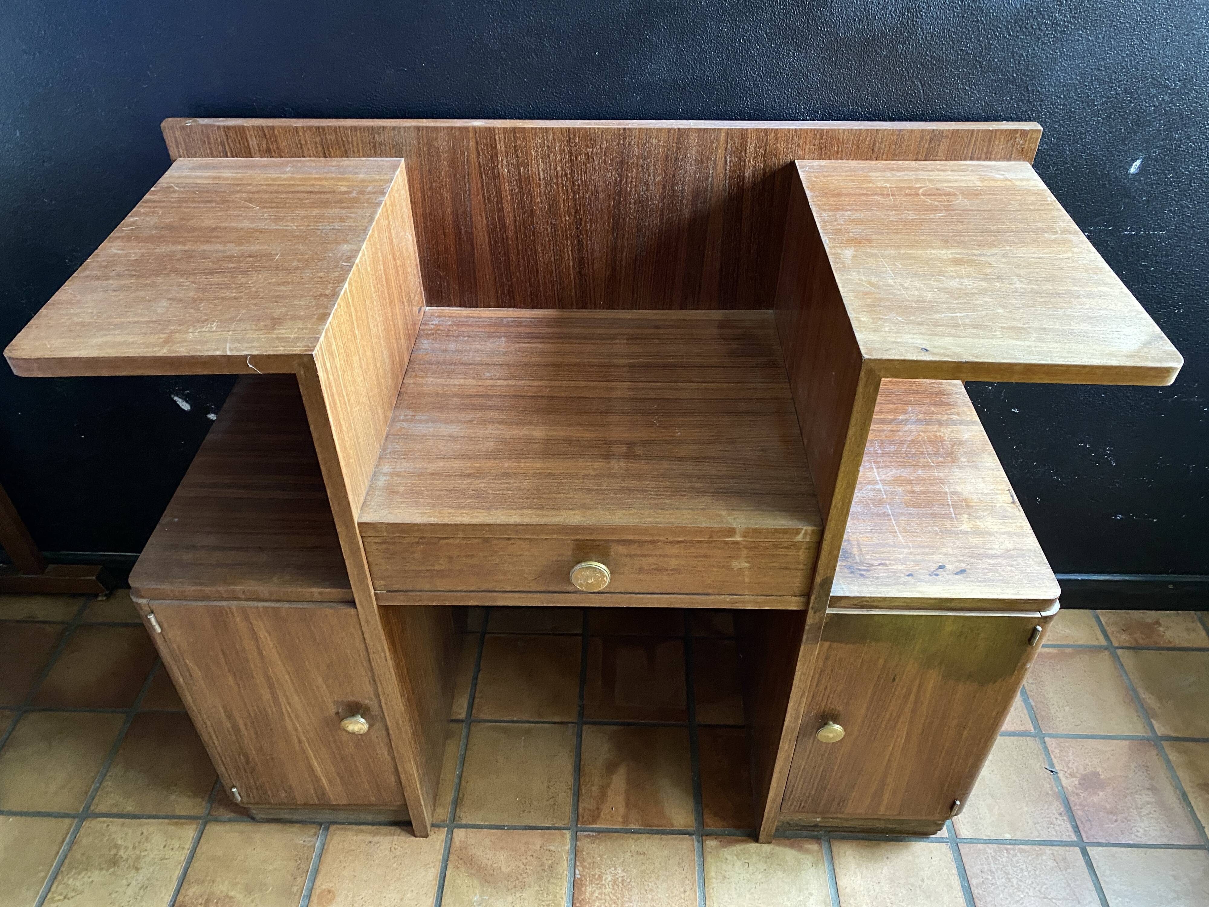 Art deco furniture to be refinished