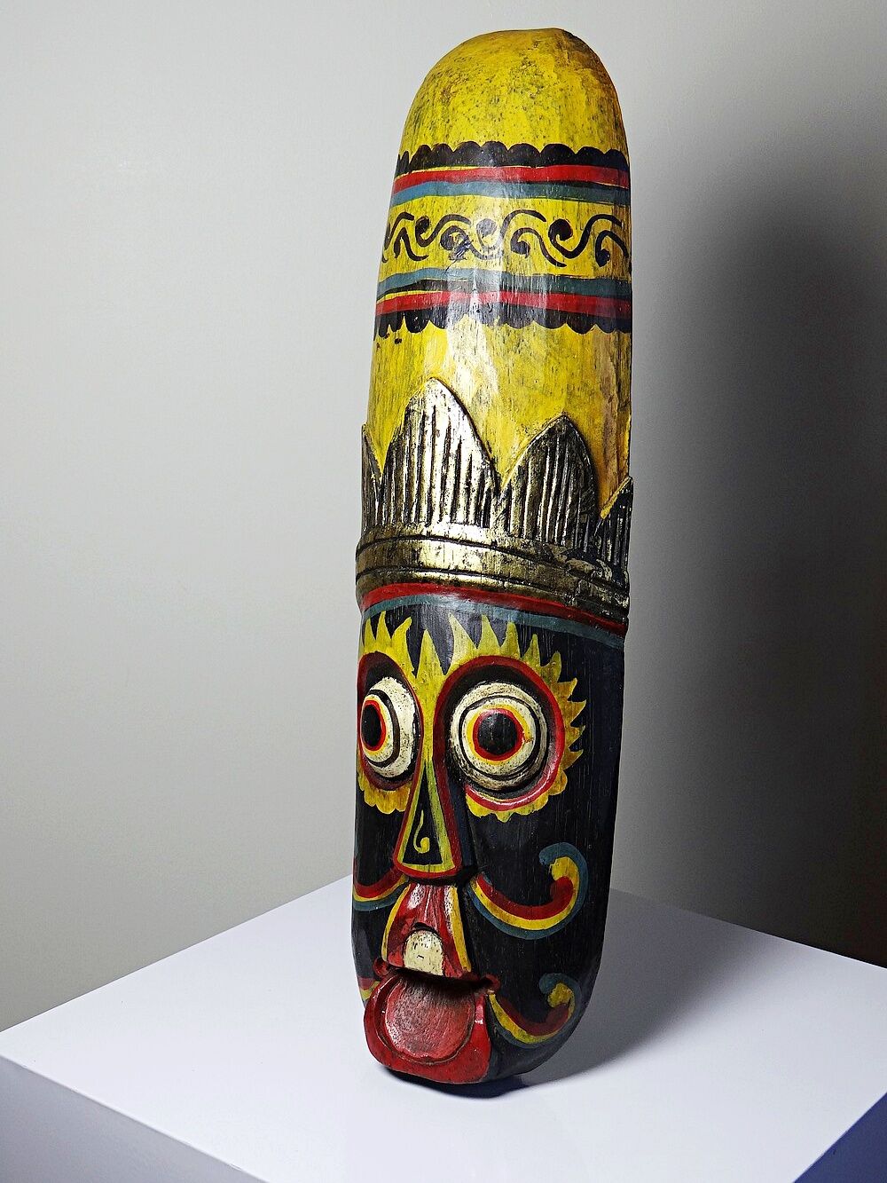 Large Balinese mask carved and hand-painted in wood, Indonesia, 1970s.