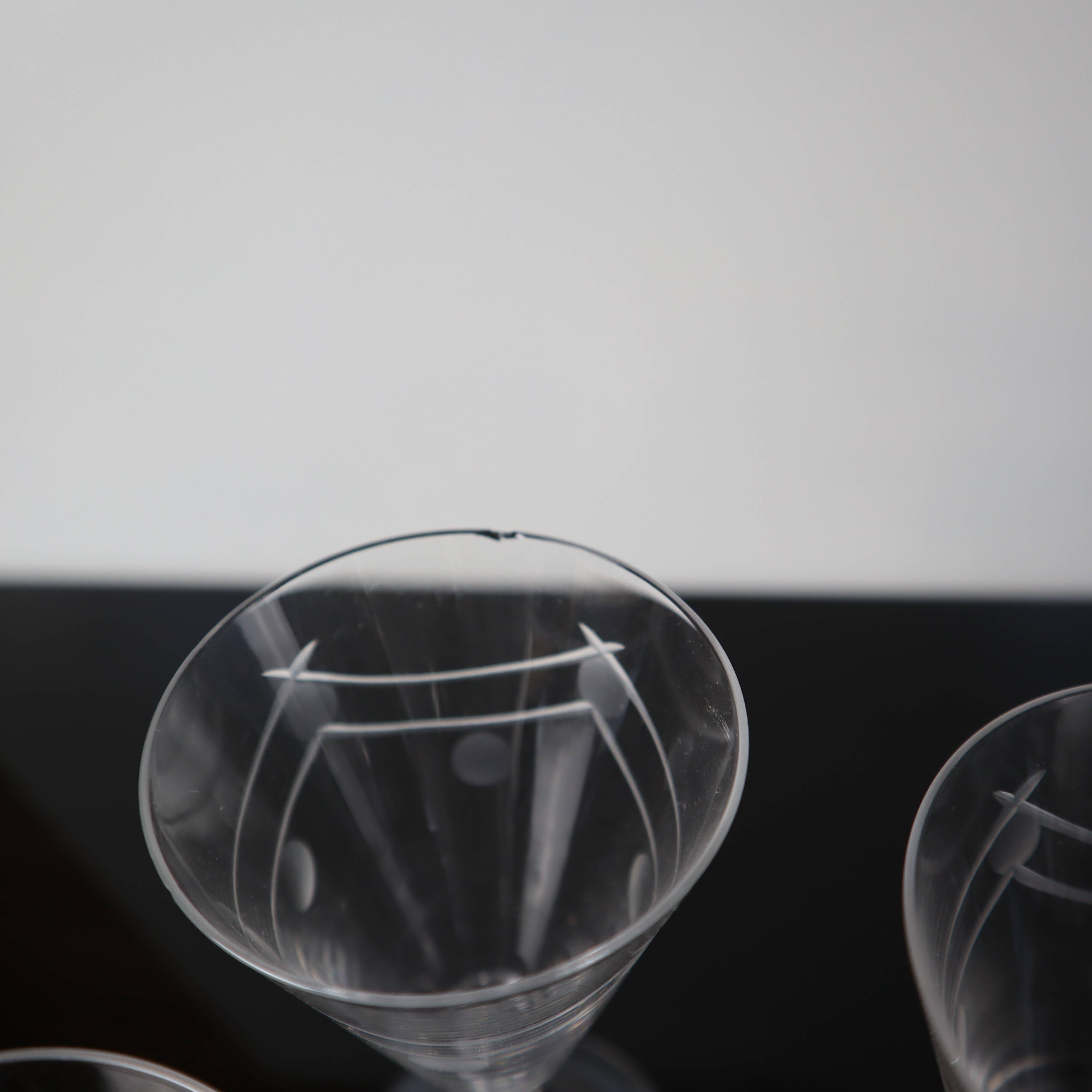 Set of 4 vintage engraved crystal port glasses 20th century