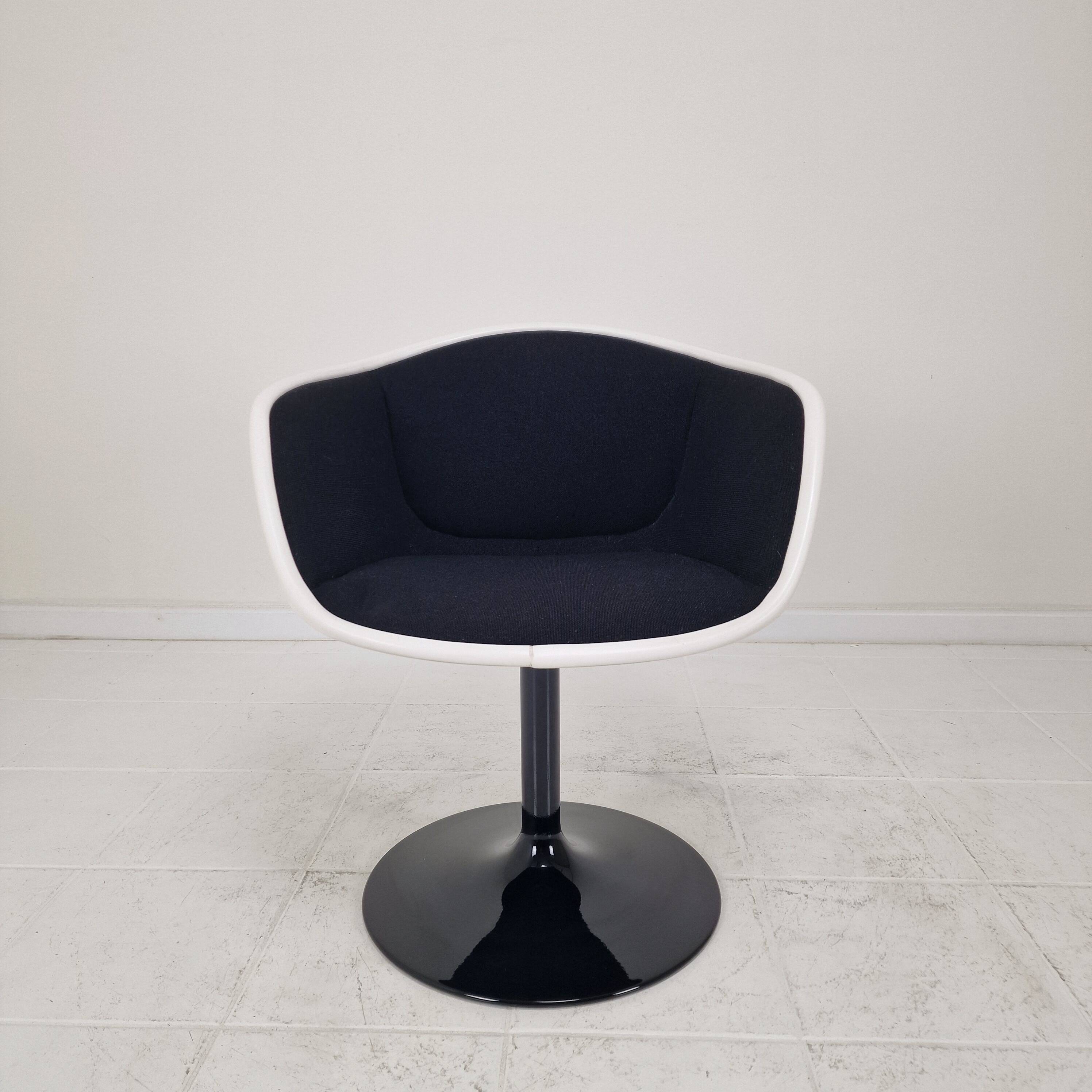 Fauteuil pivotant Artifort F8800 rare par Pierre Paulin, années 1970.