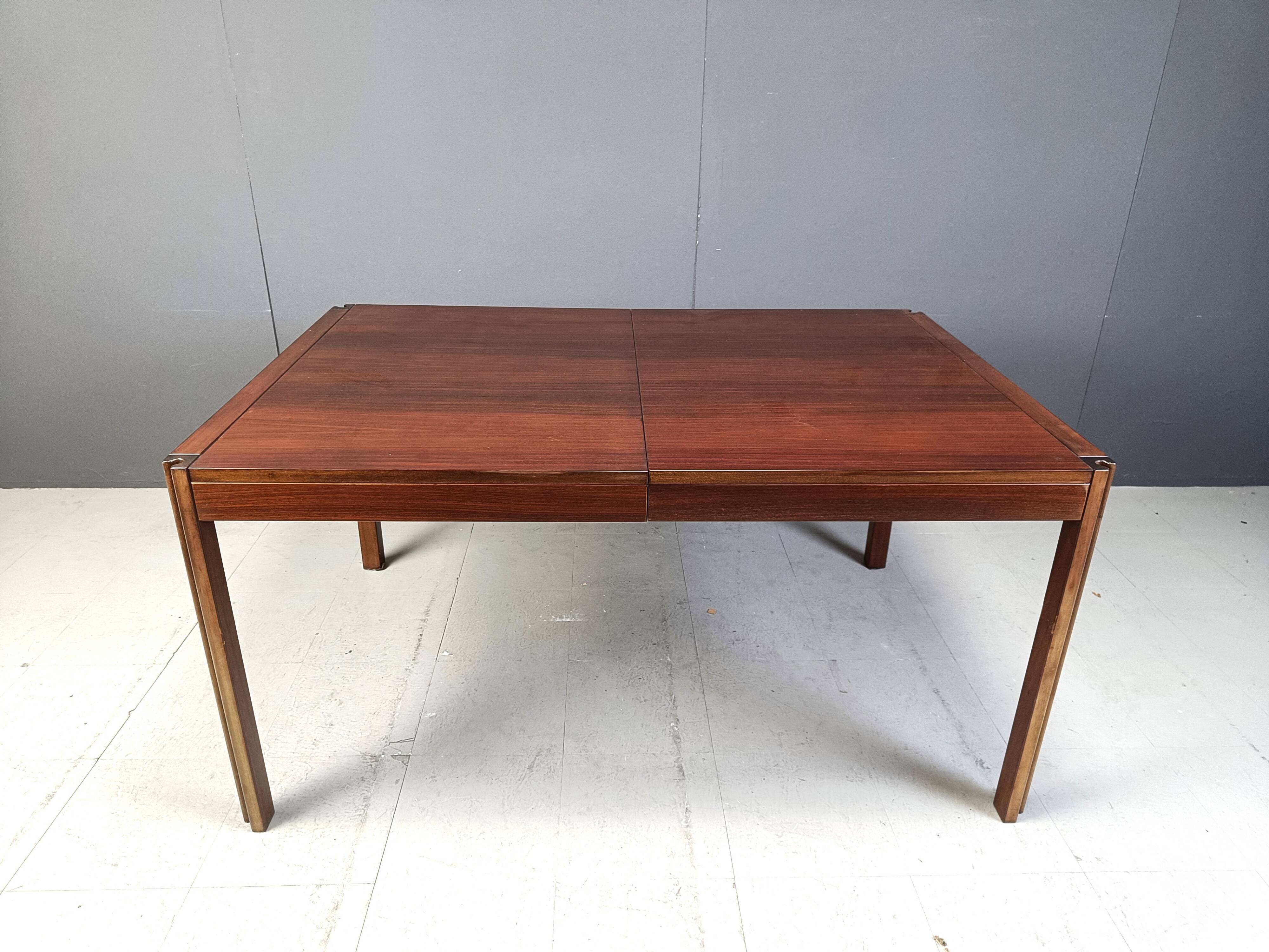 Table à manger vintage 4D par Angelo Mangiarotti pour Molteni, 1970