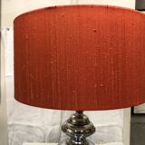 Lampe chrome et abajour rouge