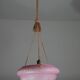 Chandelier en verre vintage Art Déco rose italien des années 1950 avec décorations.