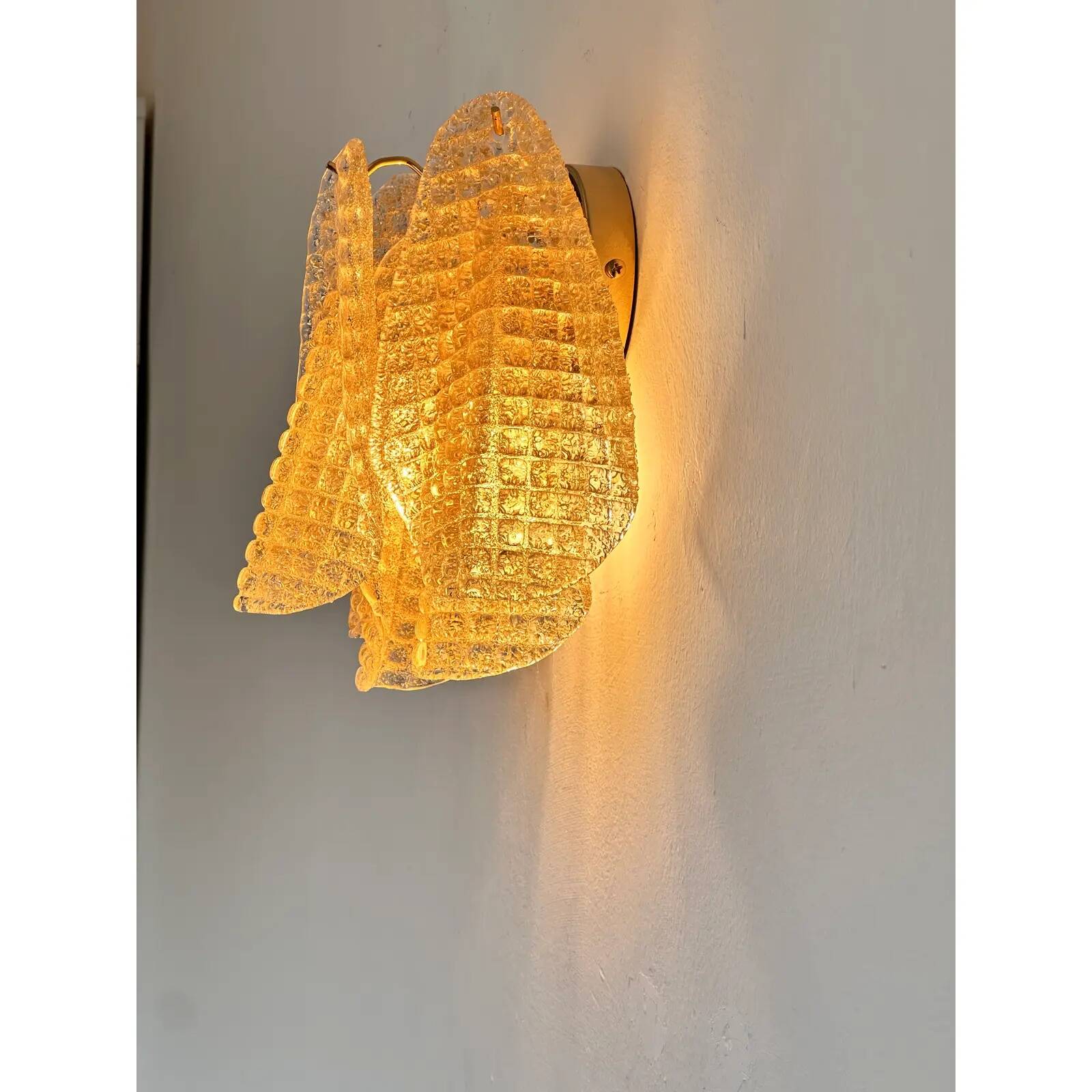 Sculptural Gold “Granigli” “Rondini” Murano Glass Wall Lamps in Modern Styl