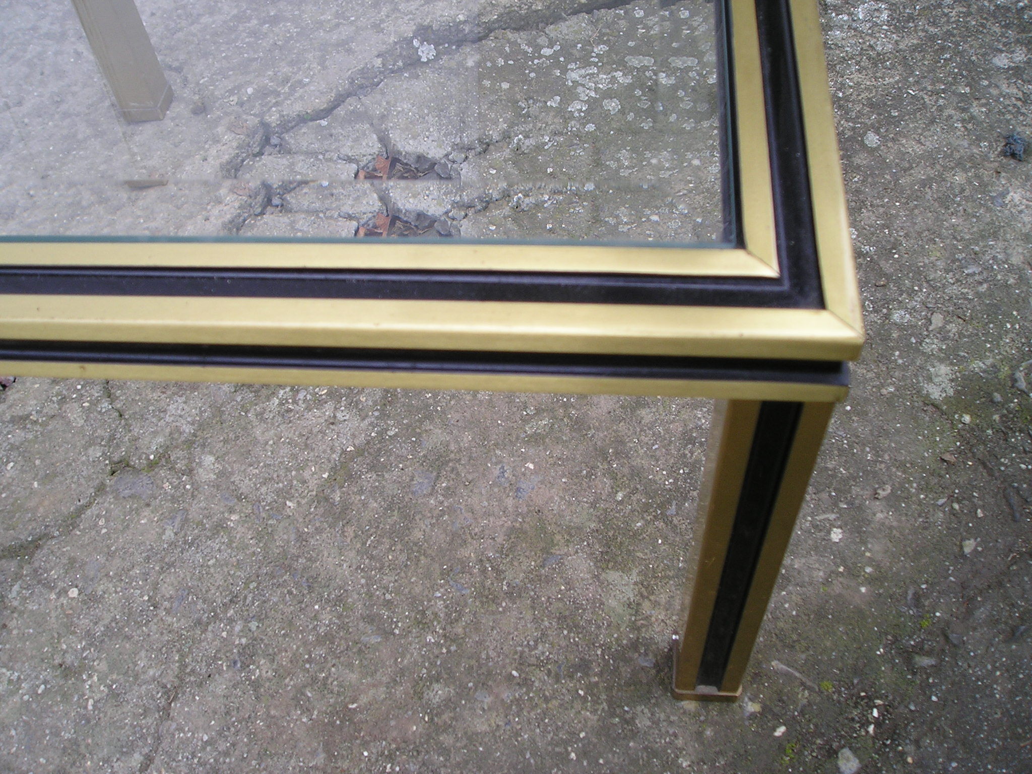 Small coffee table, sofa, Pierre VANDEL, alu and glass beveled, style end years 70/80
