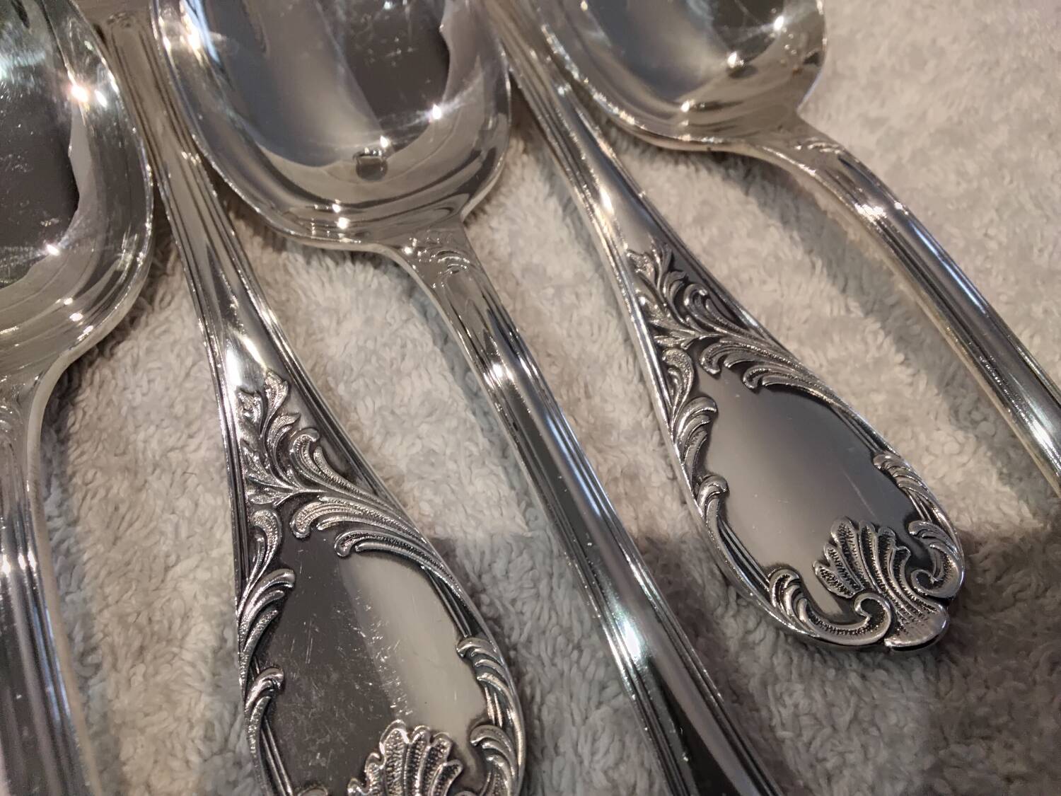 12 silver plated soup spoons by Christofle Marly, 20.6 cm