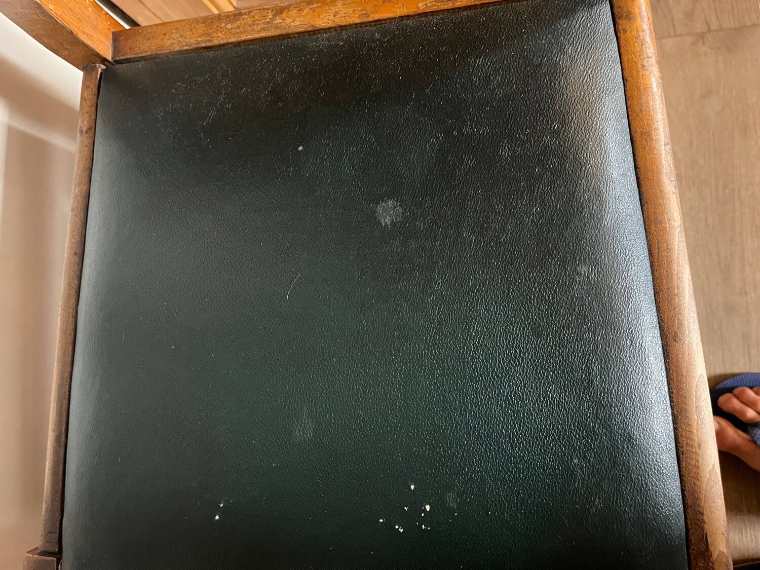 2 Chairs