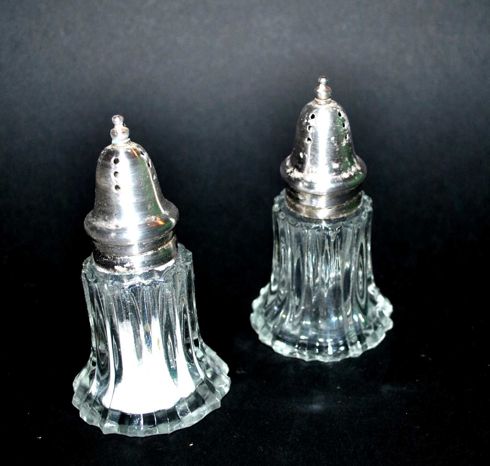 Vintage molded glass and silver metal salt shakers - salt pepper BISTROT