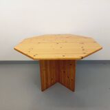 Vintage octagonal dining table from the 1980s in pine with an extension.