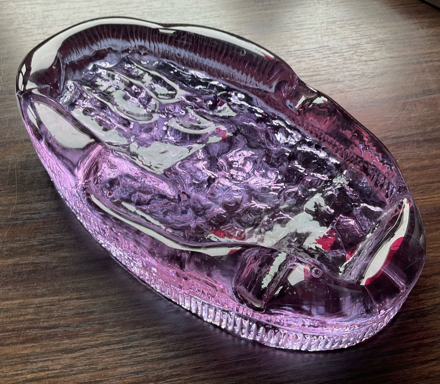 Empty vintage pocket in molded hand uralin