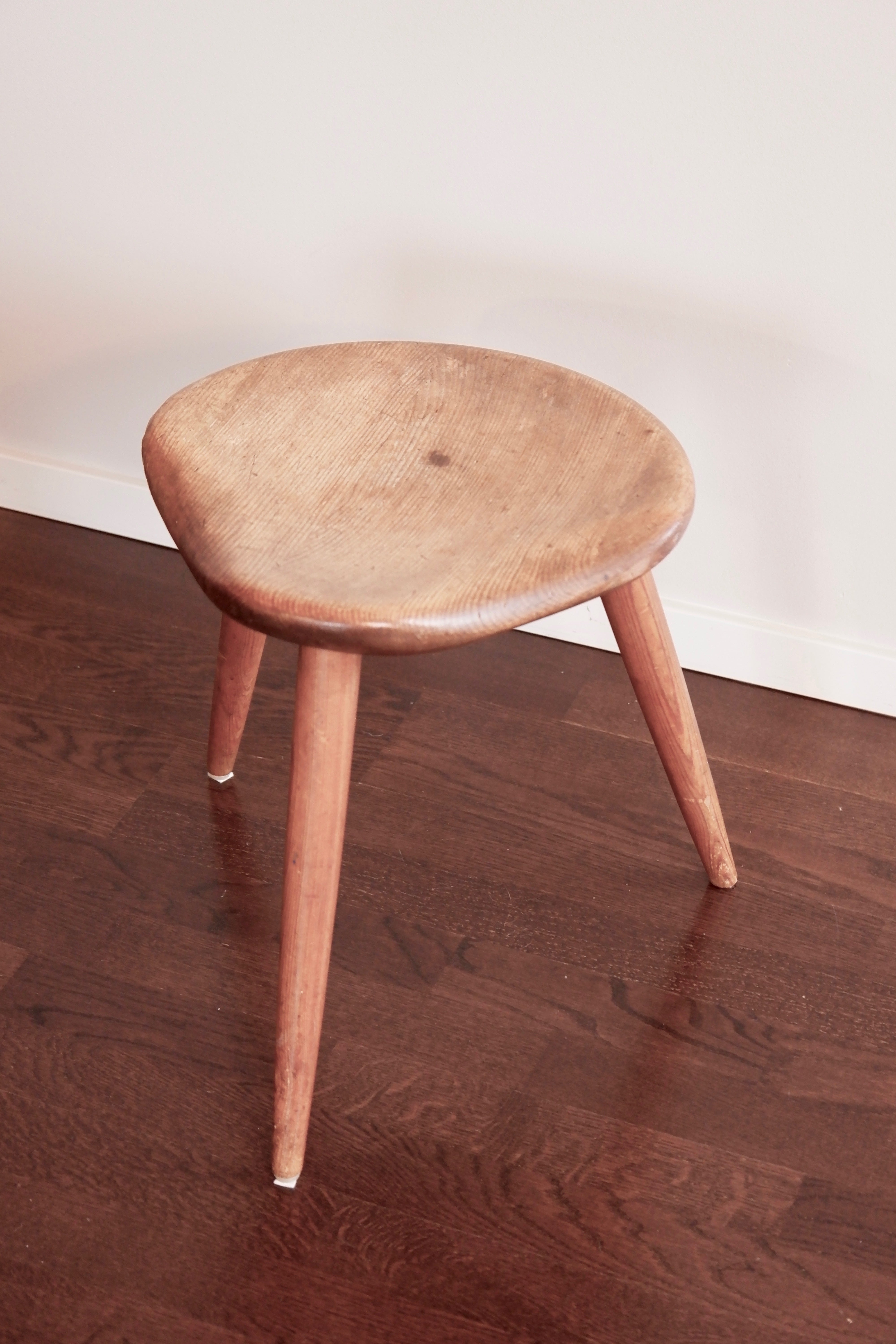 Norweigian pine stool for Norsk Husflid, 1950.