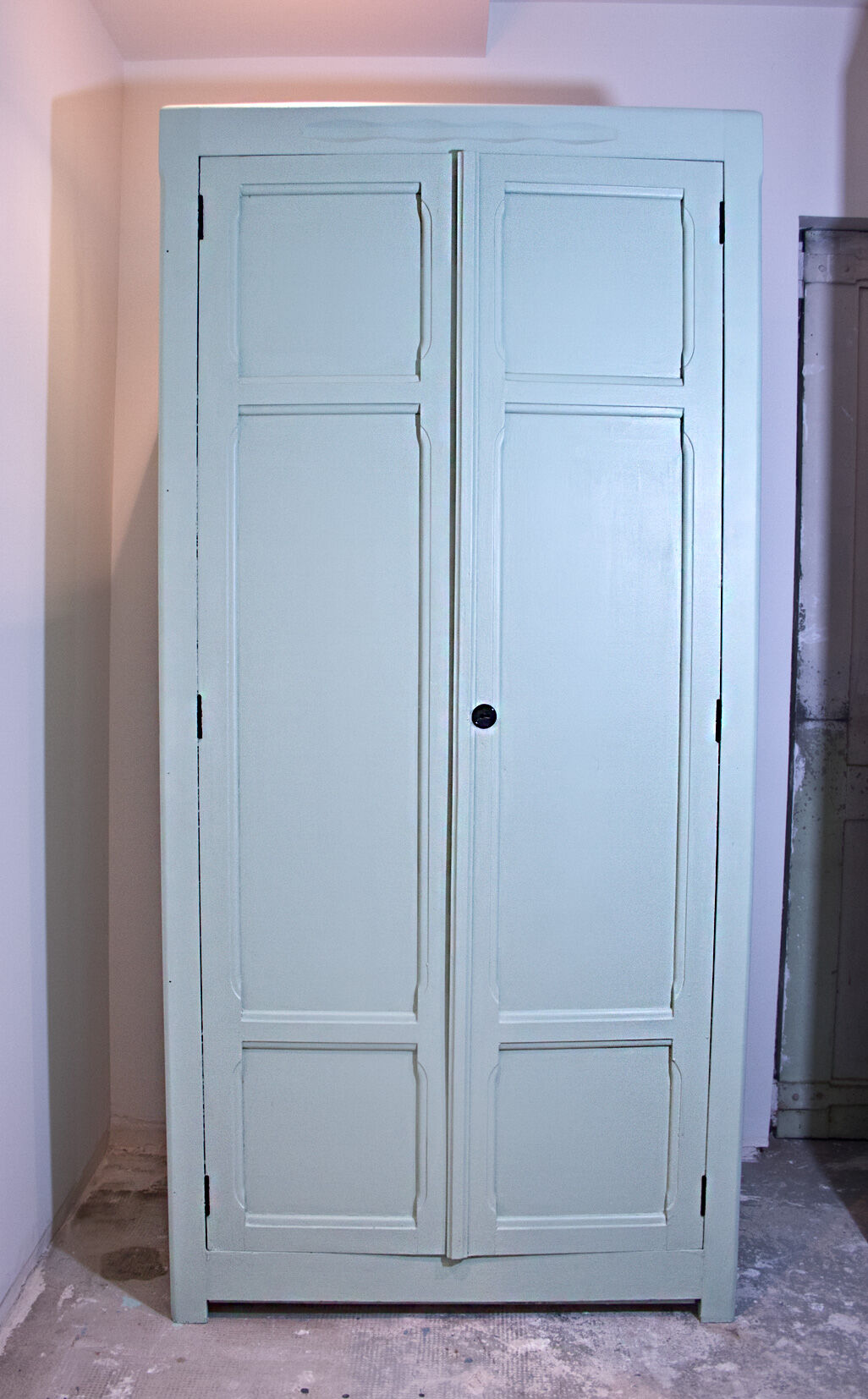 Armoire parisienne vert d'eau
