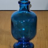 Blue vase on foot