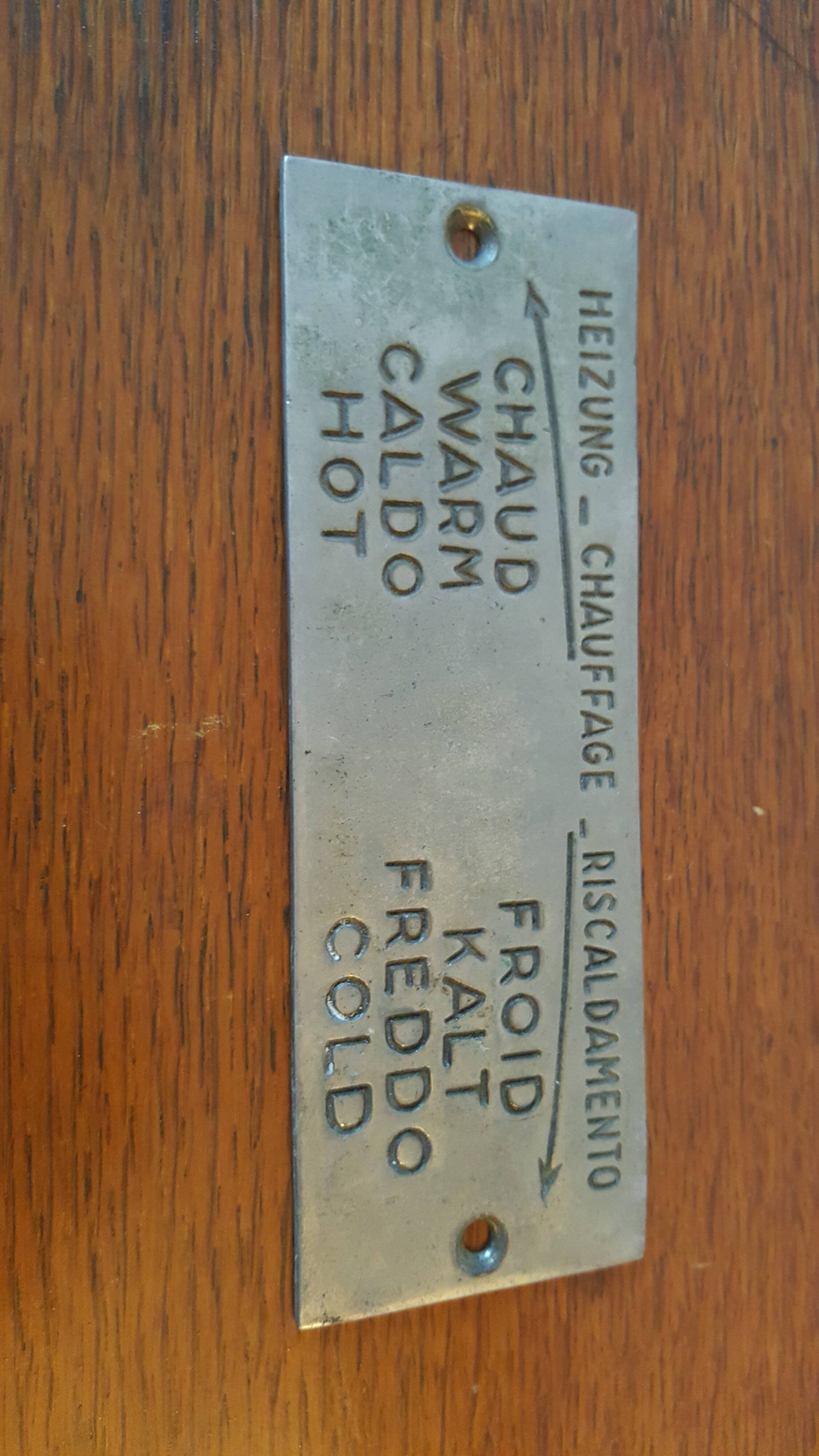 Plaque métallique signalétique chauffage eau chaude eau chaude froide hôtellerie